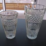 Two crystal vase