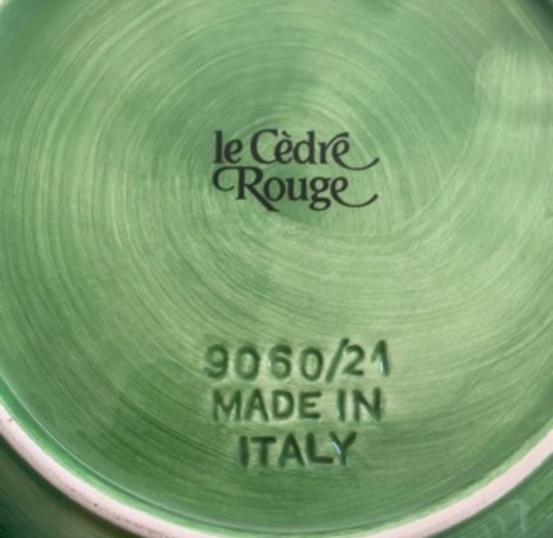 Barbotine plate leaf the red cedar