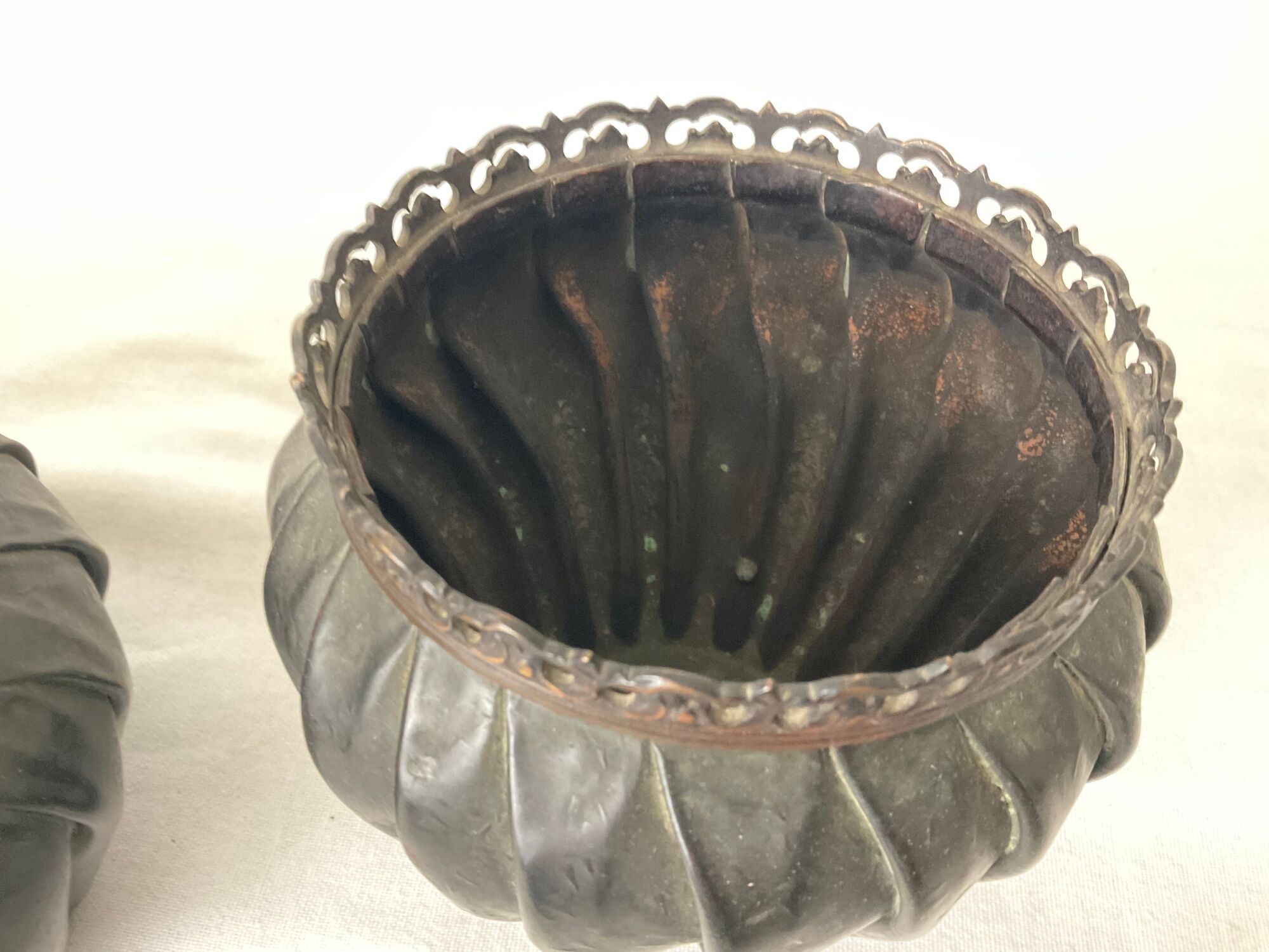 Planter cache pot napoleon III copper draped pleated brassware art 19 th