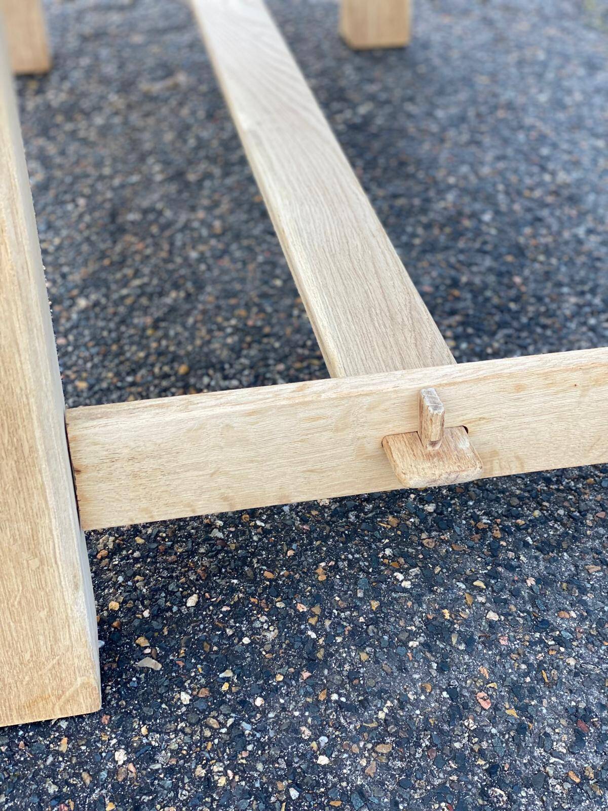 Renovated farmhouse table in solid oak wood and veneer, 135cm.