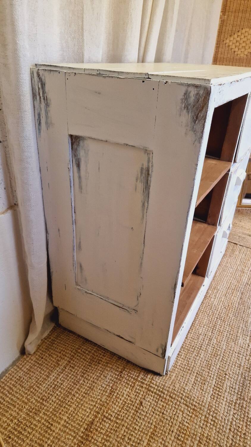 Professional sideboard