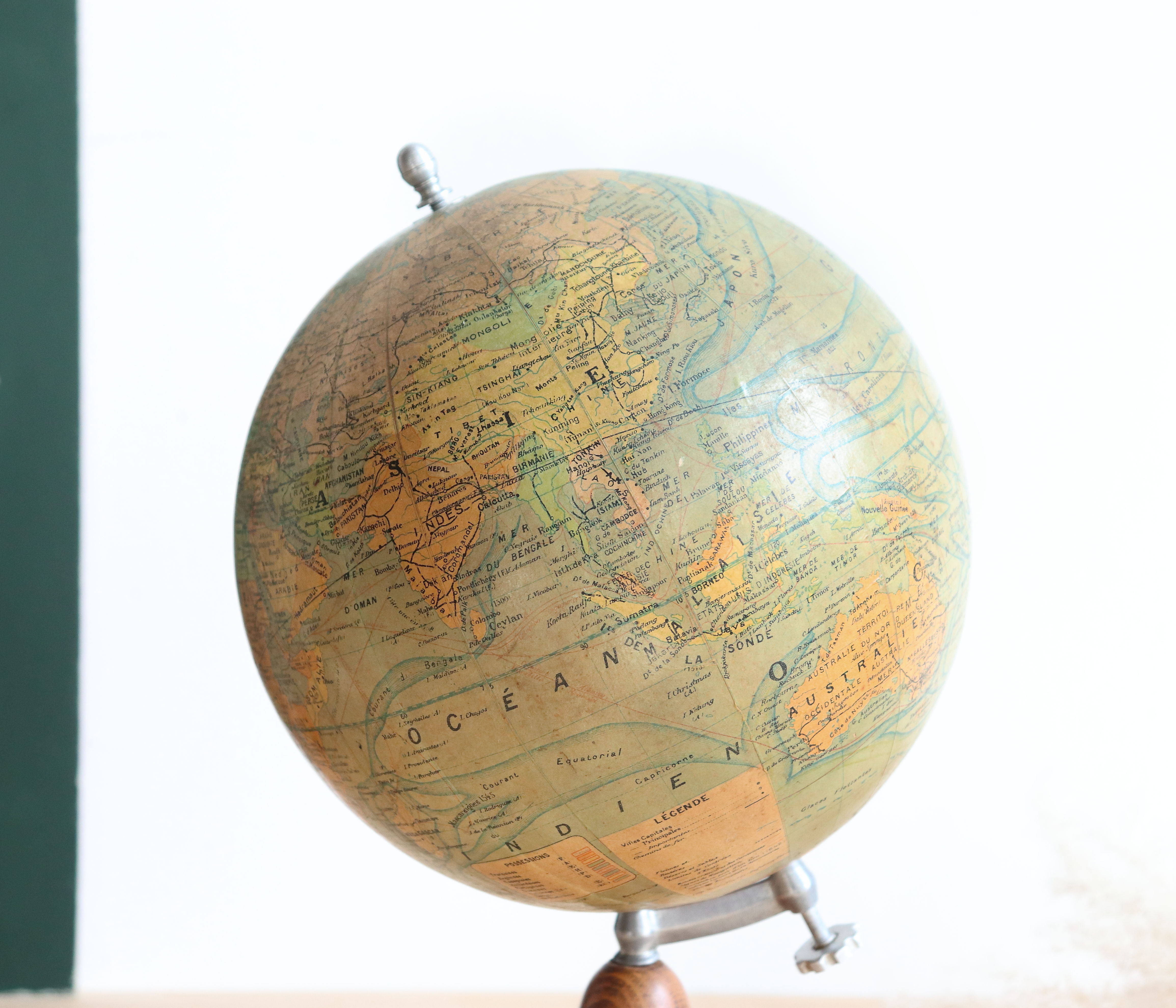 Globe world map J. Forest for Girard Barrère and Thomas on wooden base, 50s