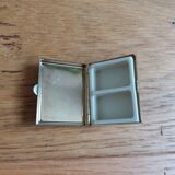 Pillbox gilded metal box and polished marble cabochon