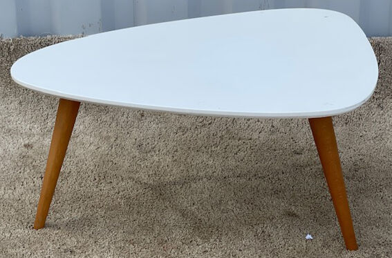 Paire de tables basse de style vintage