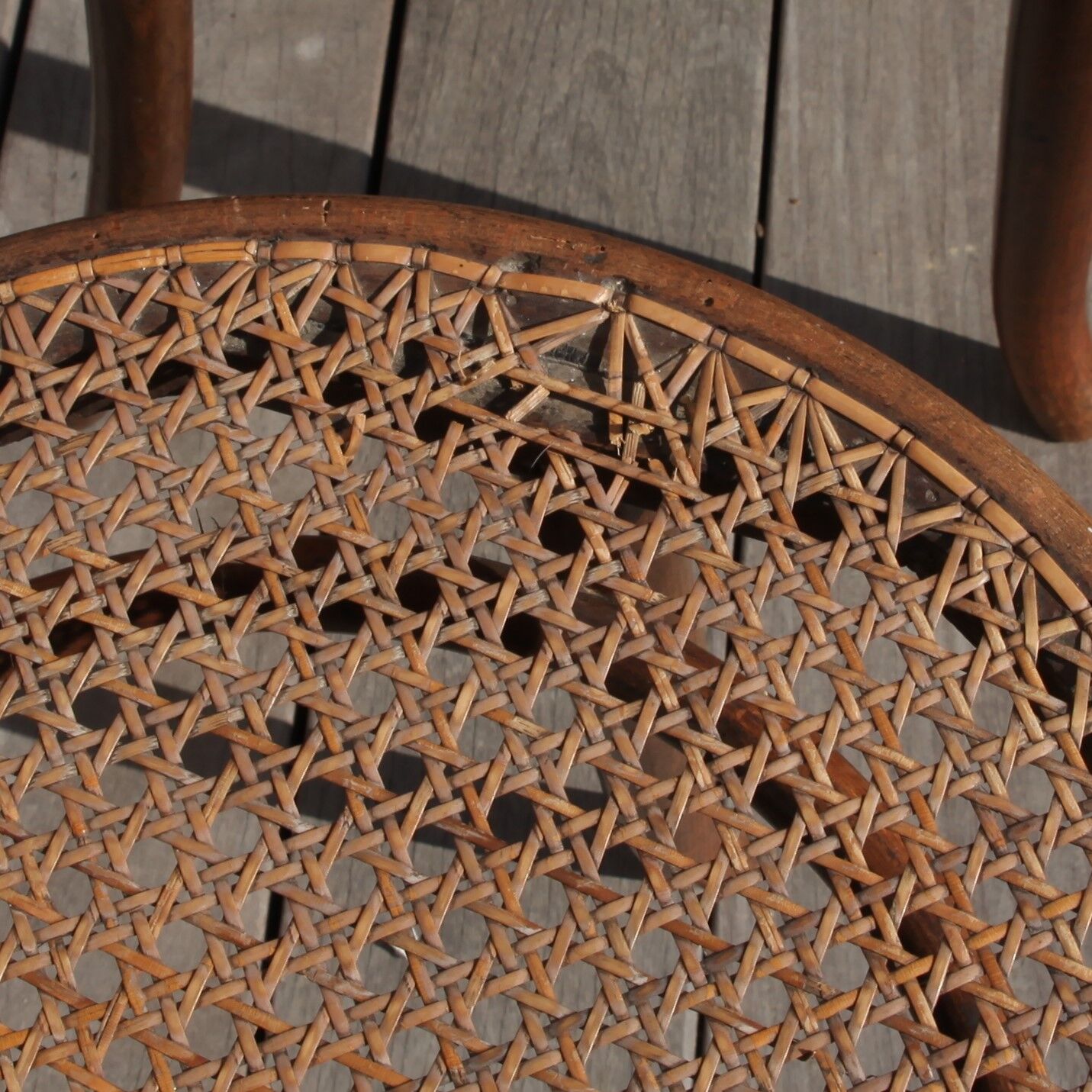 Paire de chaises bistrot en bois courbé