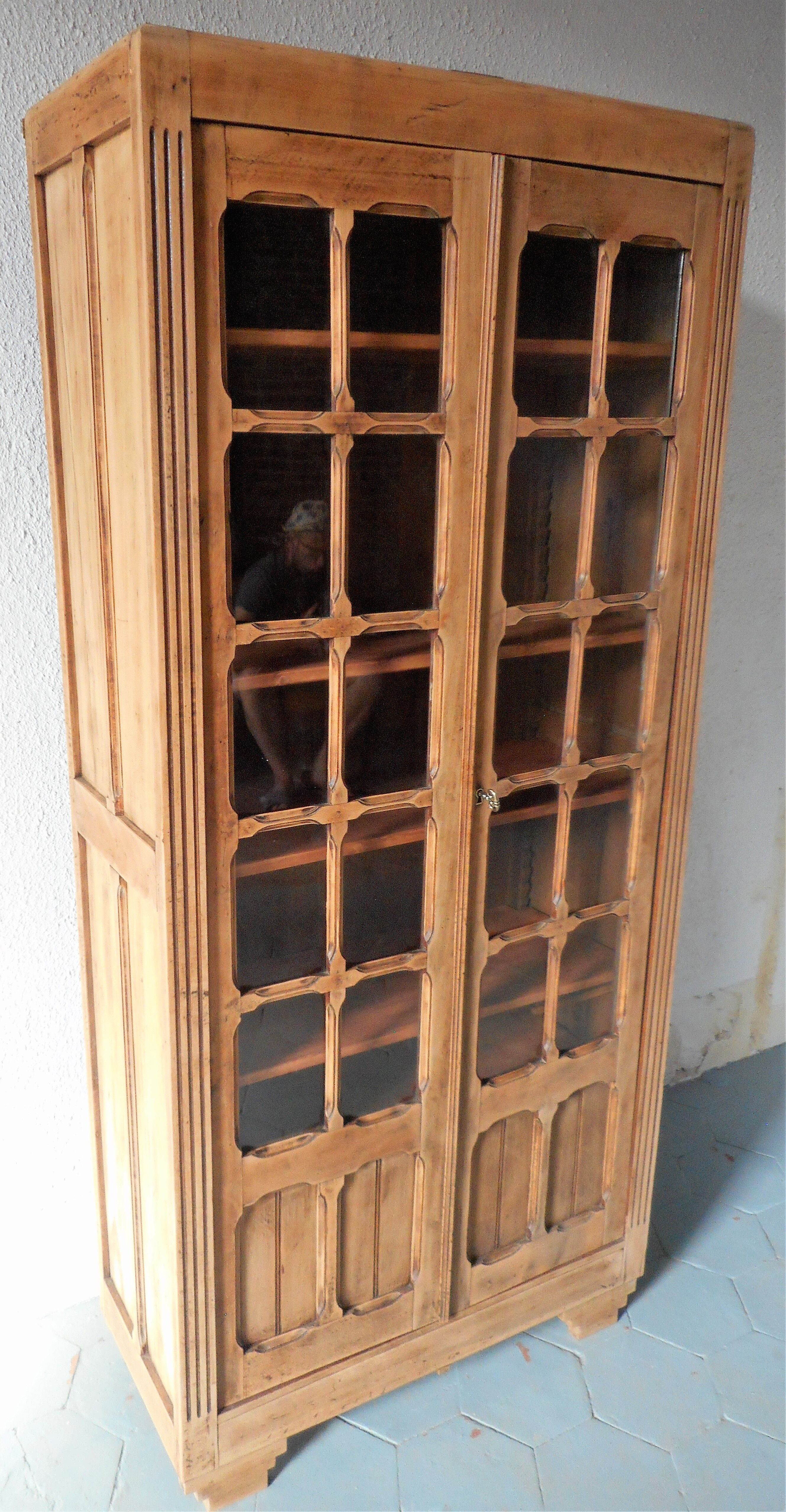 Glass cabinet in paris