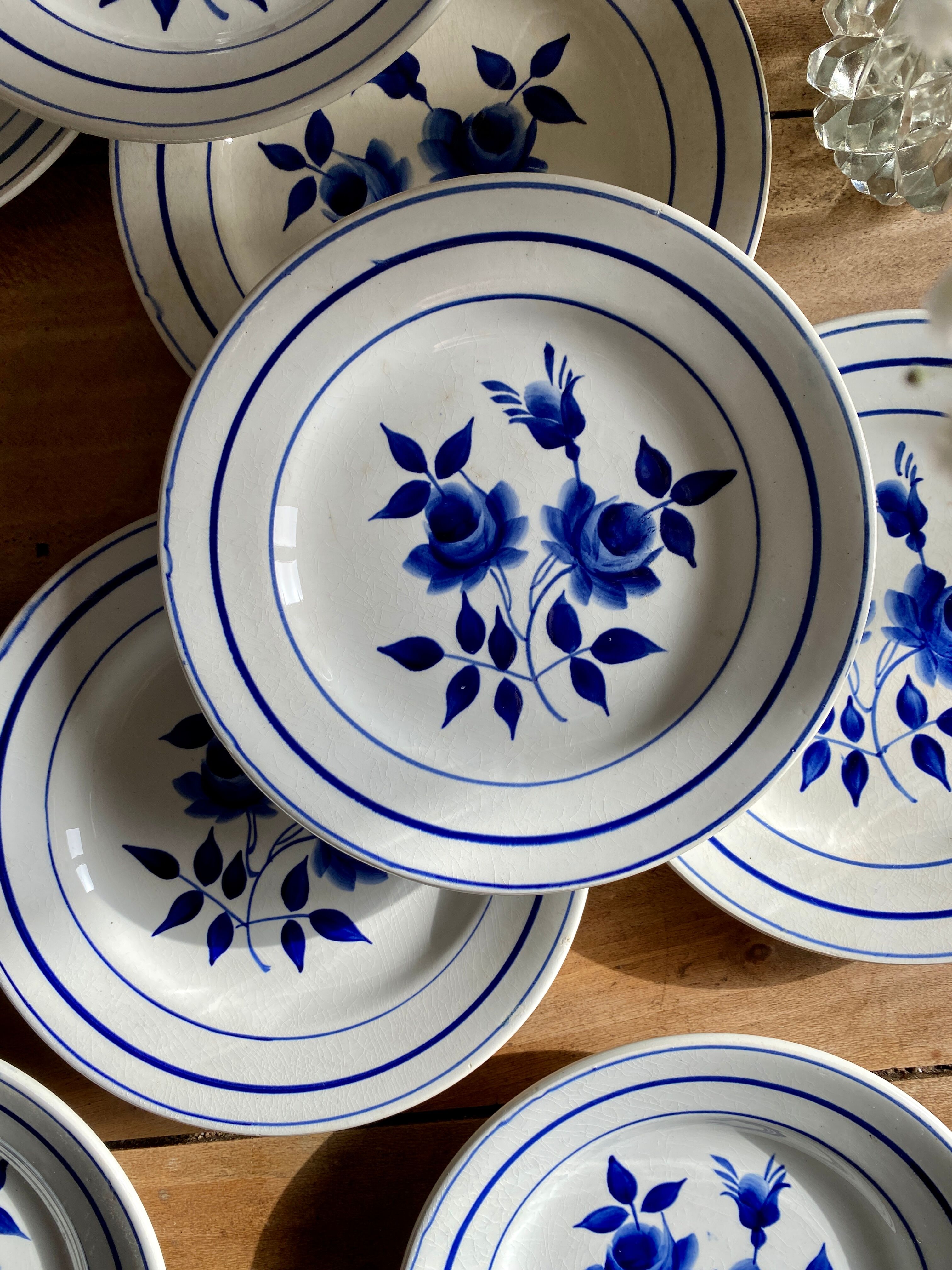 Set of 10 vintage dessert plates Moulin des Loups