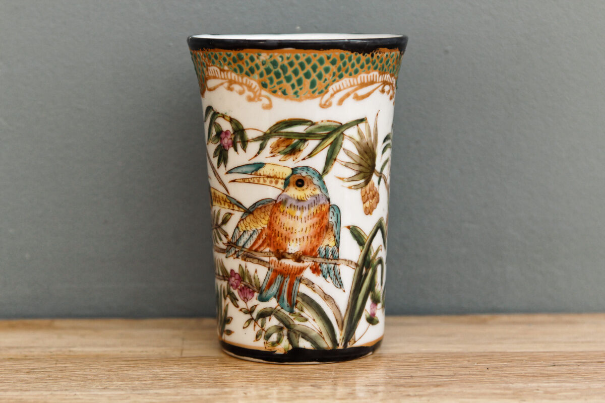 Signed glass, Chinese porcelain