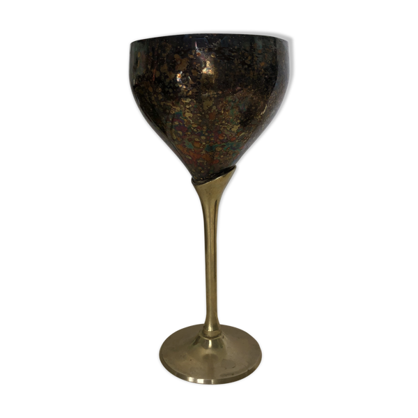 Verre en métal