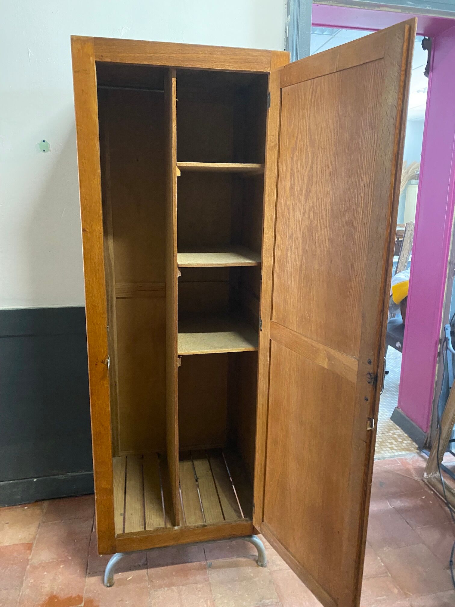 Wardrobe boarding locker room multiplex edition 1950