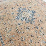Tapis persan classique bleu et pêche