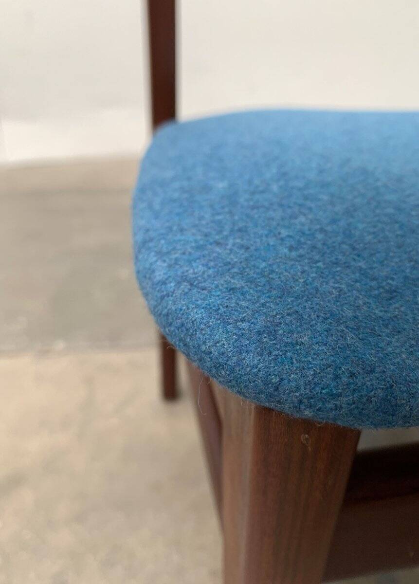 Mid-century walnut dining chairs, 1960s, set of 6.