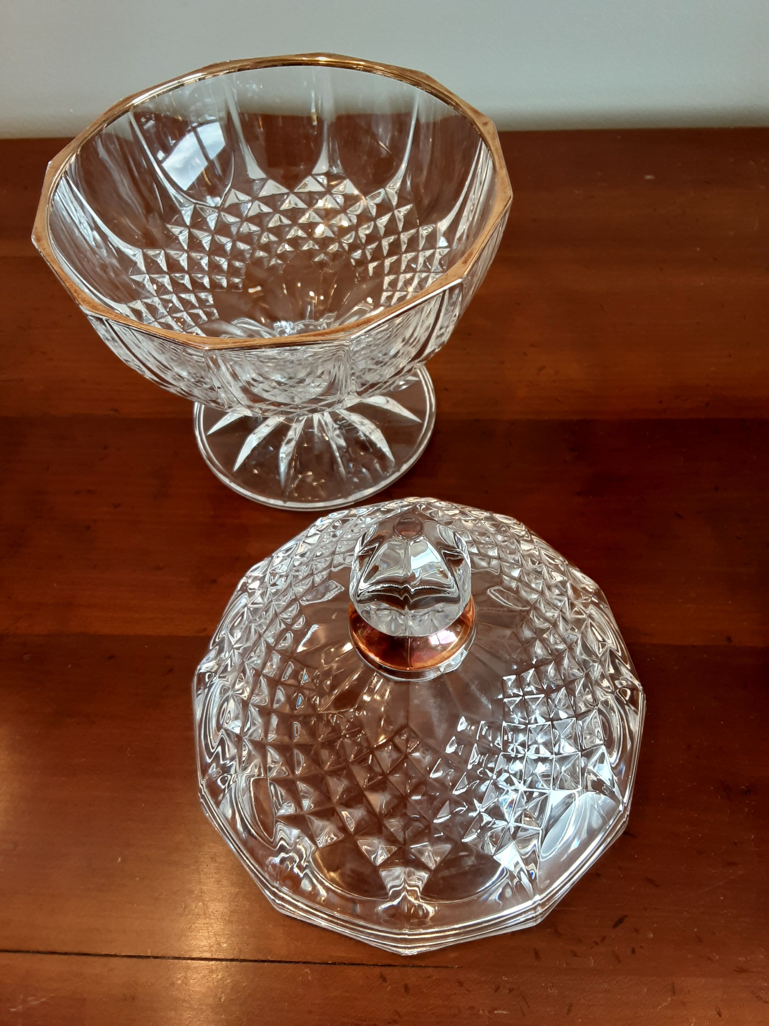 Crystal dragée dish