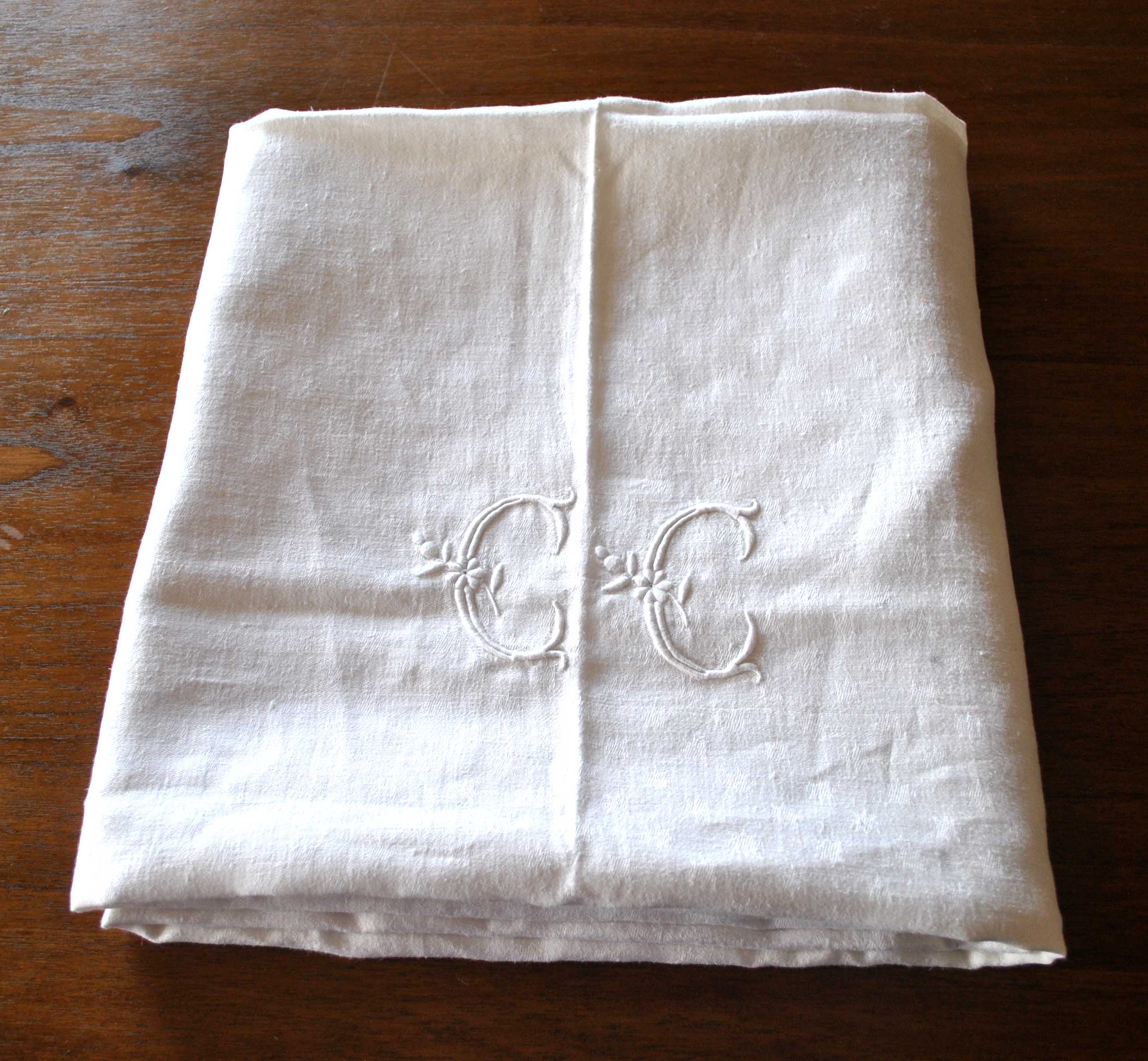 Vintage tablecloth in damask cotton white embroidered monogram CC 160x130 *D9*