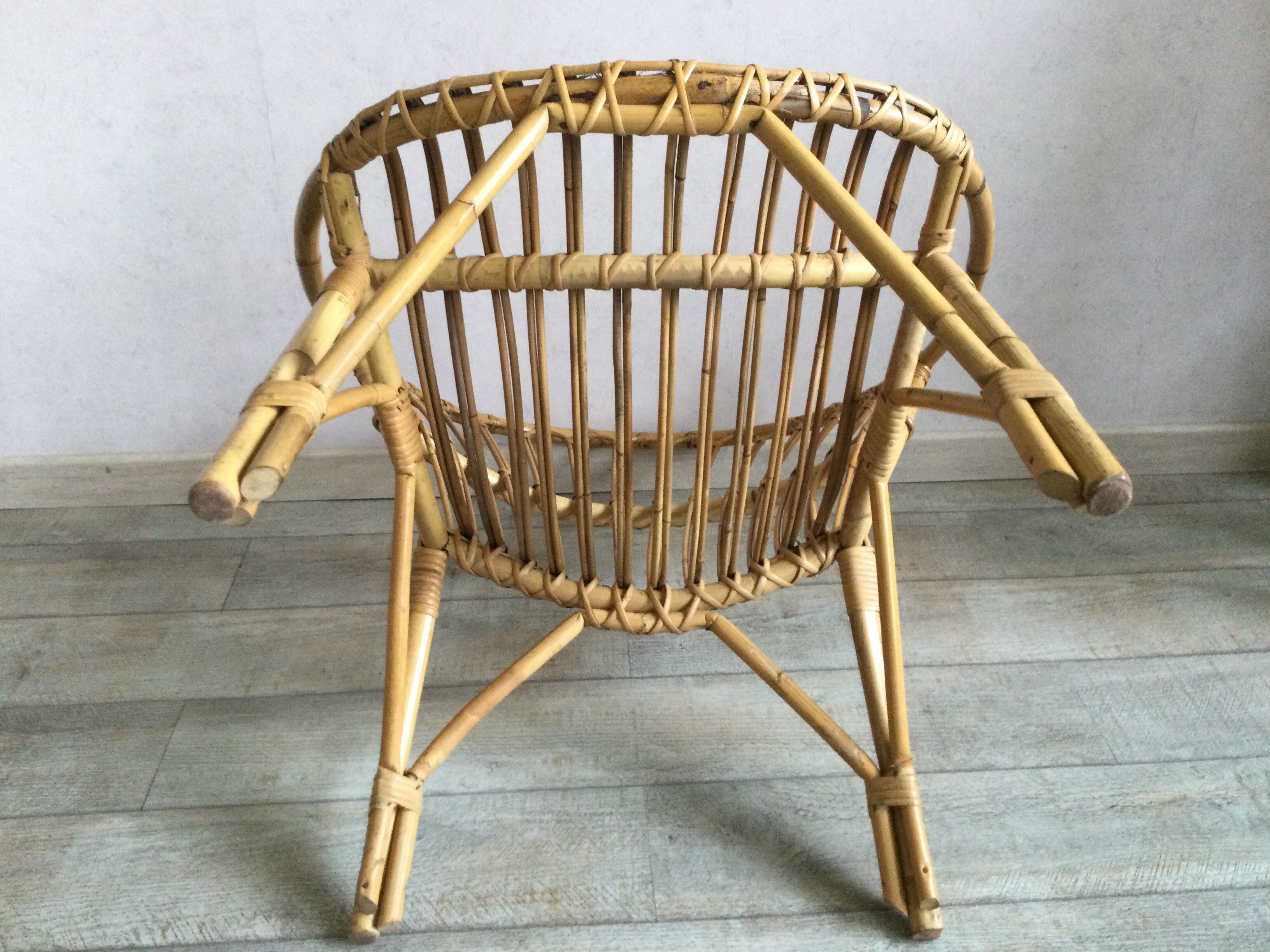 Adult rattan shell armchair