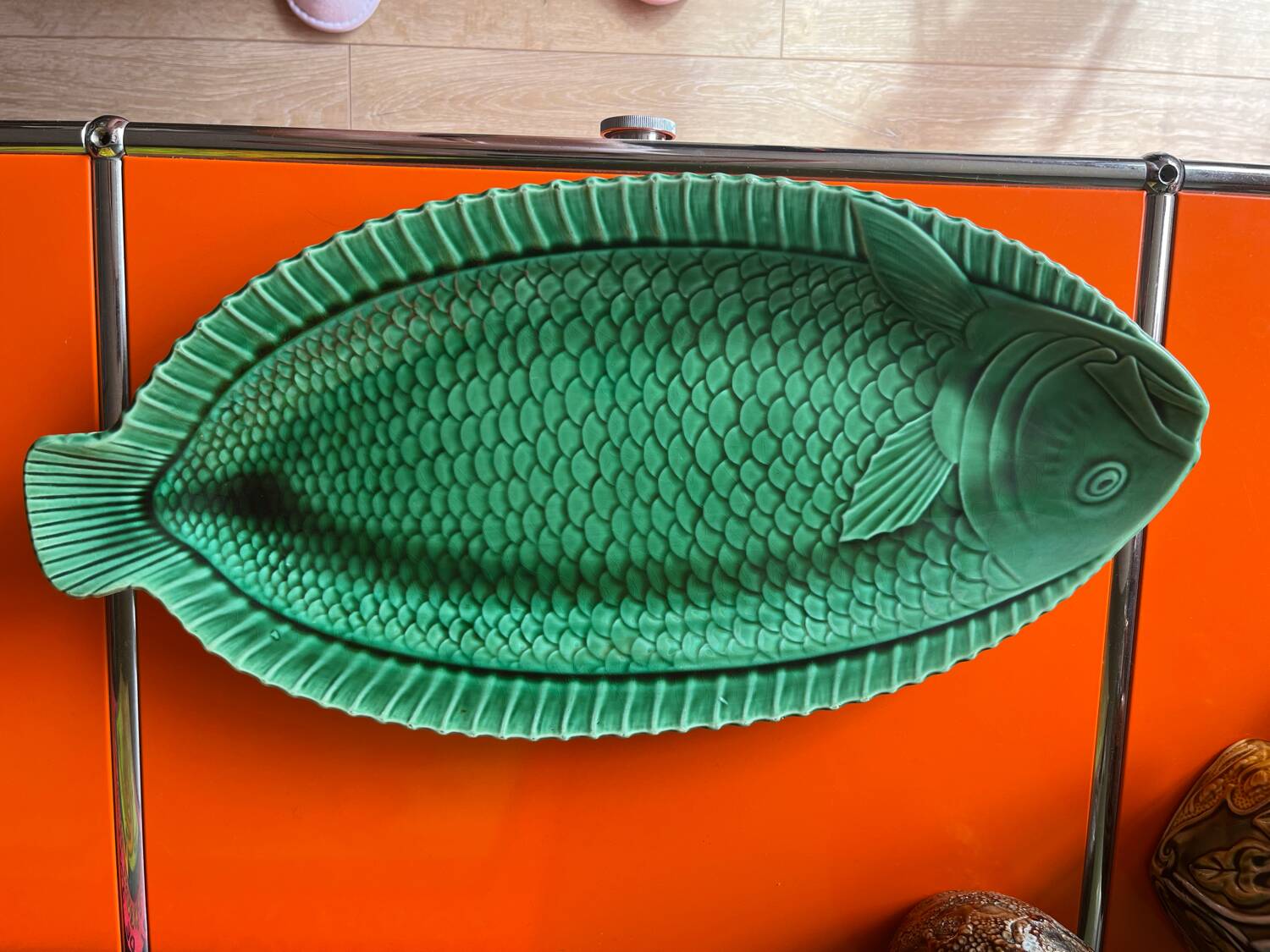 Green fish service Sarreguemines 1950s in new condition.
