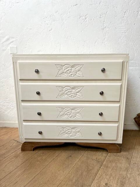 Art Deco style chest of drawers