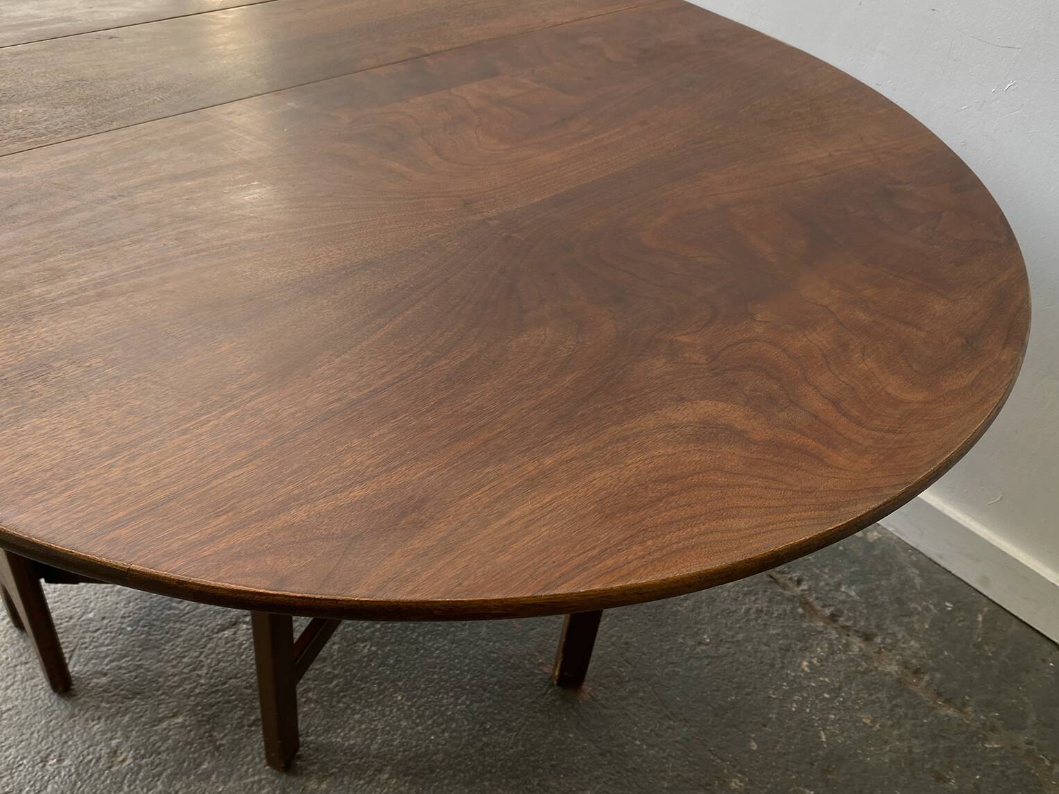 Large 1960s Mid-Century drop leaf table by G Plan