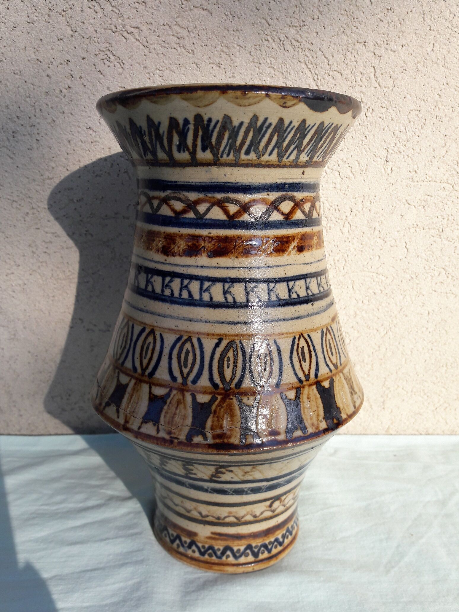 Ceramic vase