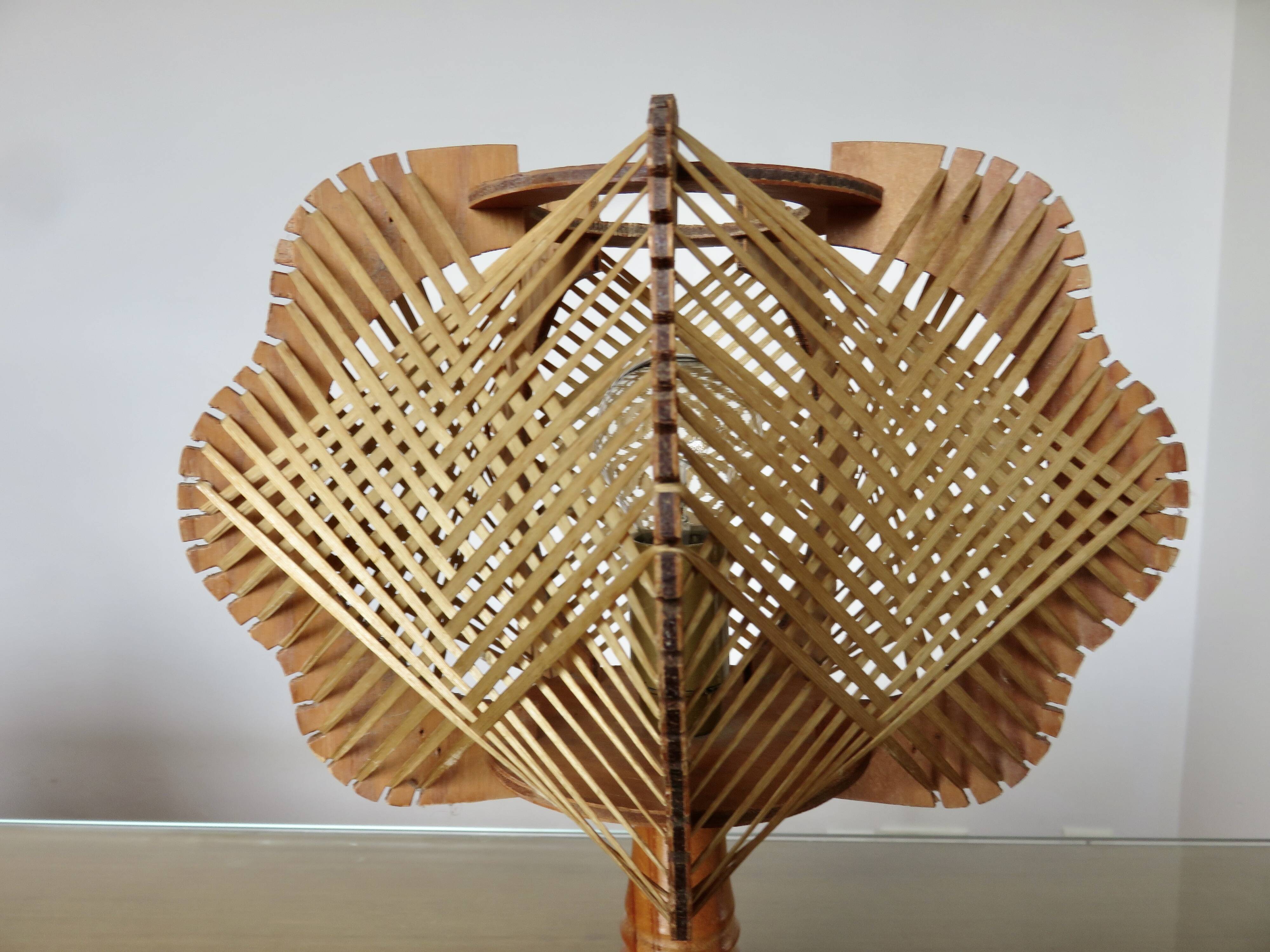 Lampe scandinave en fil et bois, années 60-70