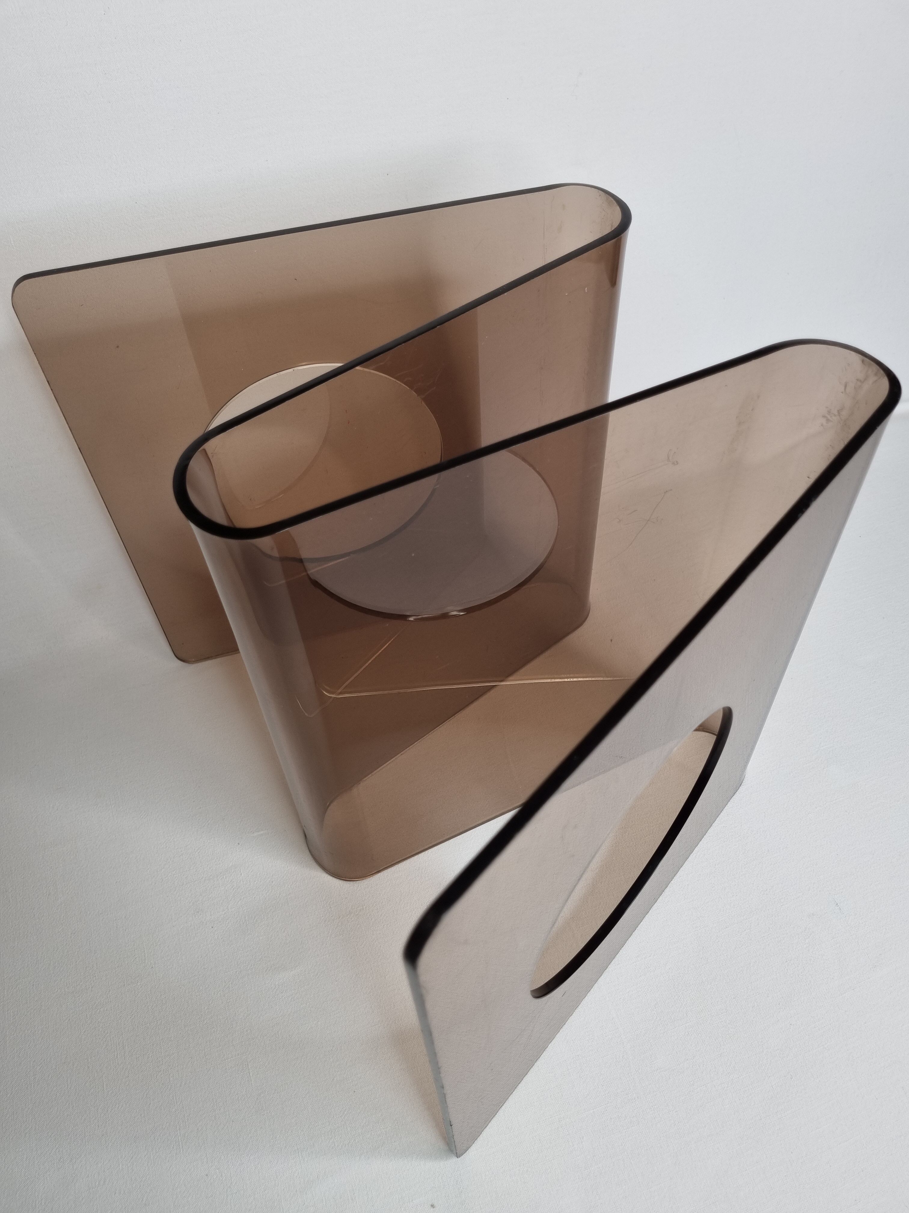 Plexiglas design magazine holder Michel Dumas, Roche Bobois, 70s