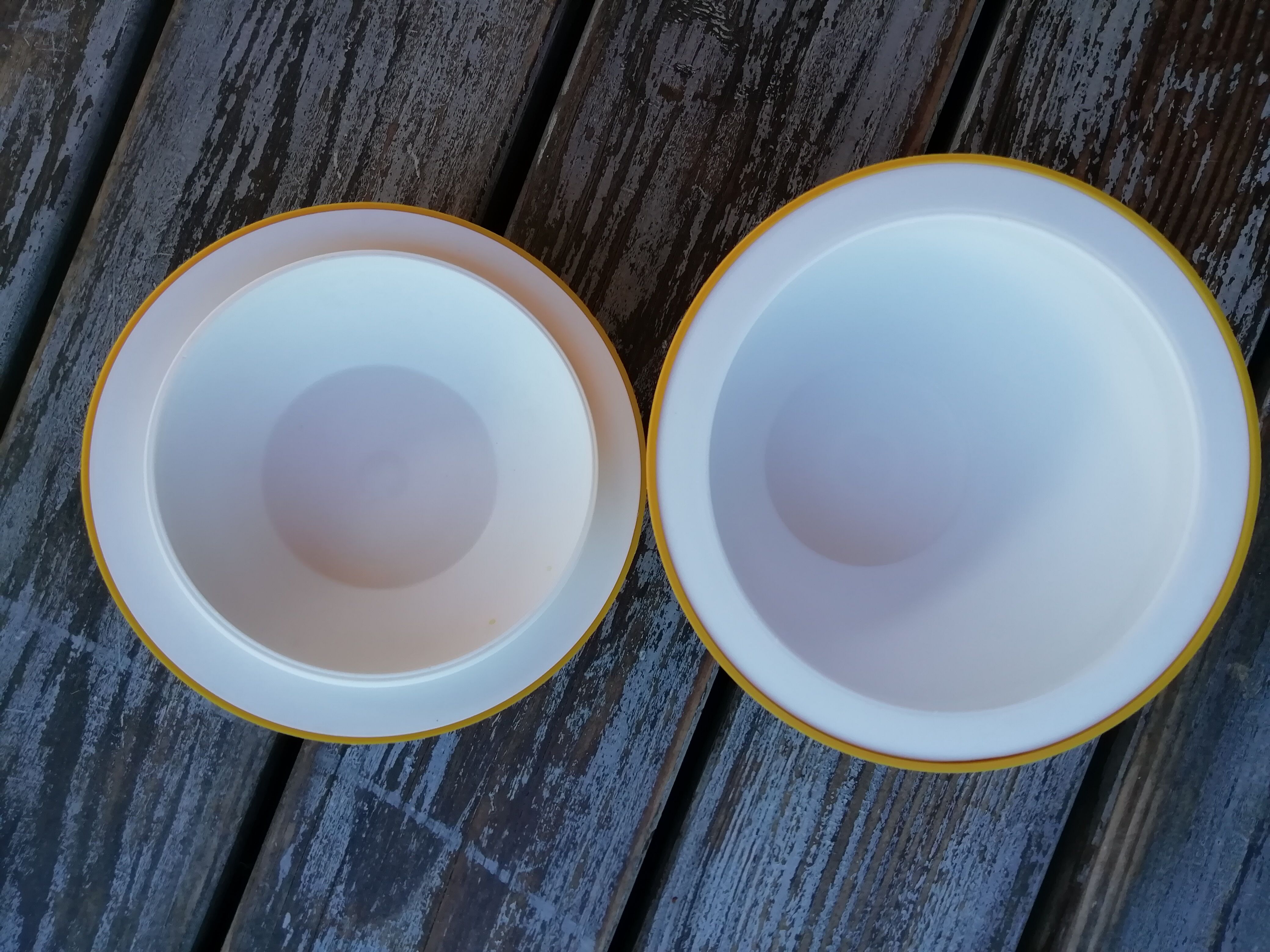 Mustard yellow ice cube apple