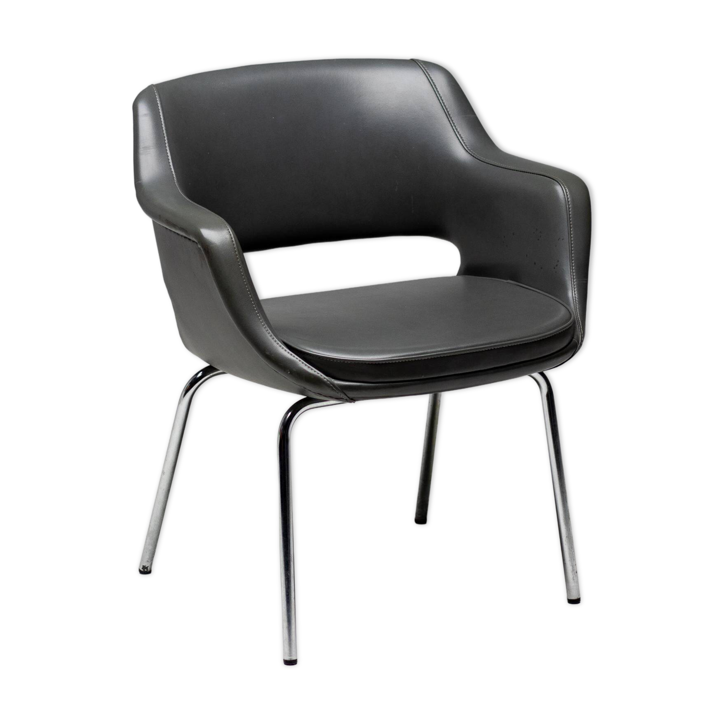 Kilta chairs by Olli Mannermaa in elephant grey, modern Scandinavian mid-century.