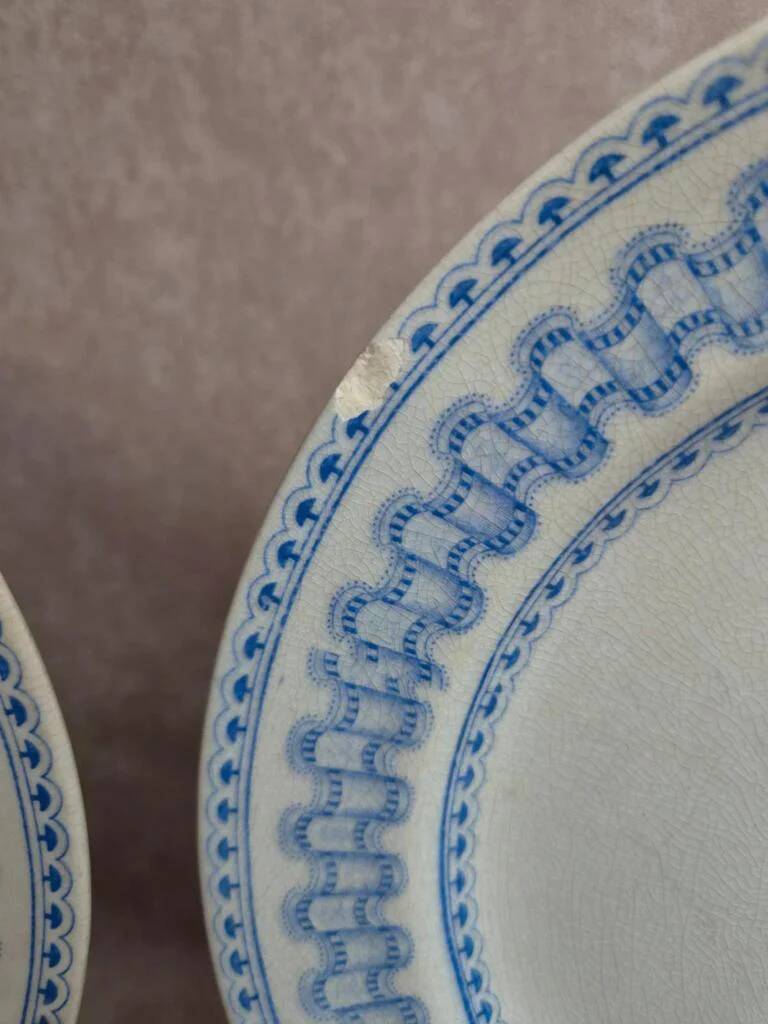 Set of 4 antique English flat plates B.p.w.&m. Milan – Ironstone