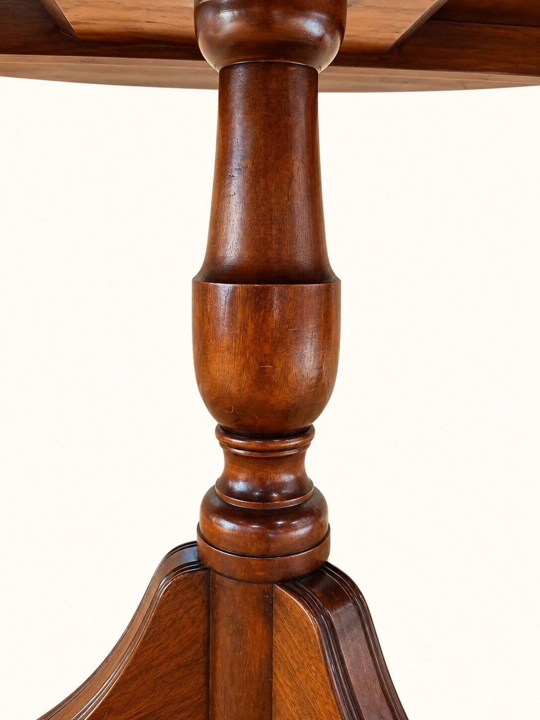Large Extendable English Table Mahogany Regency Style Claw Feet Brass