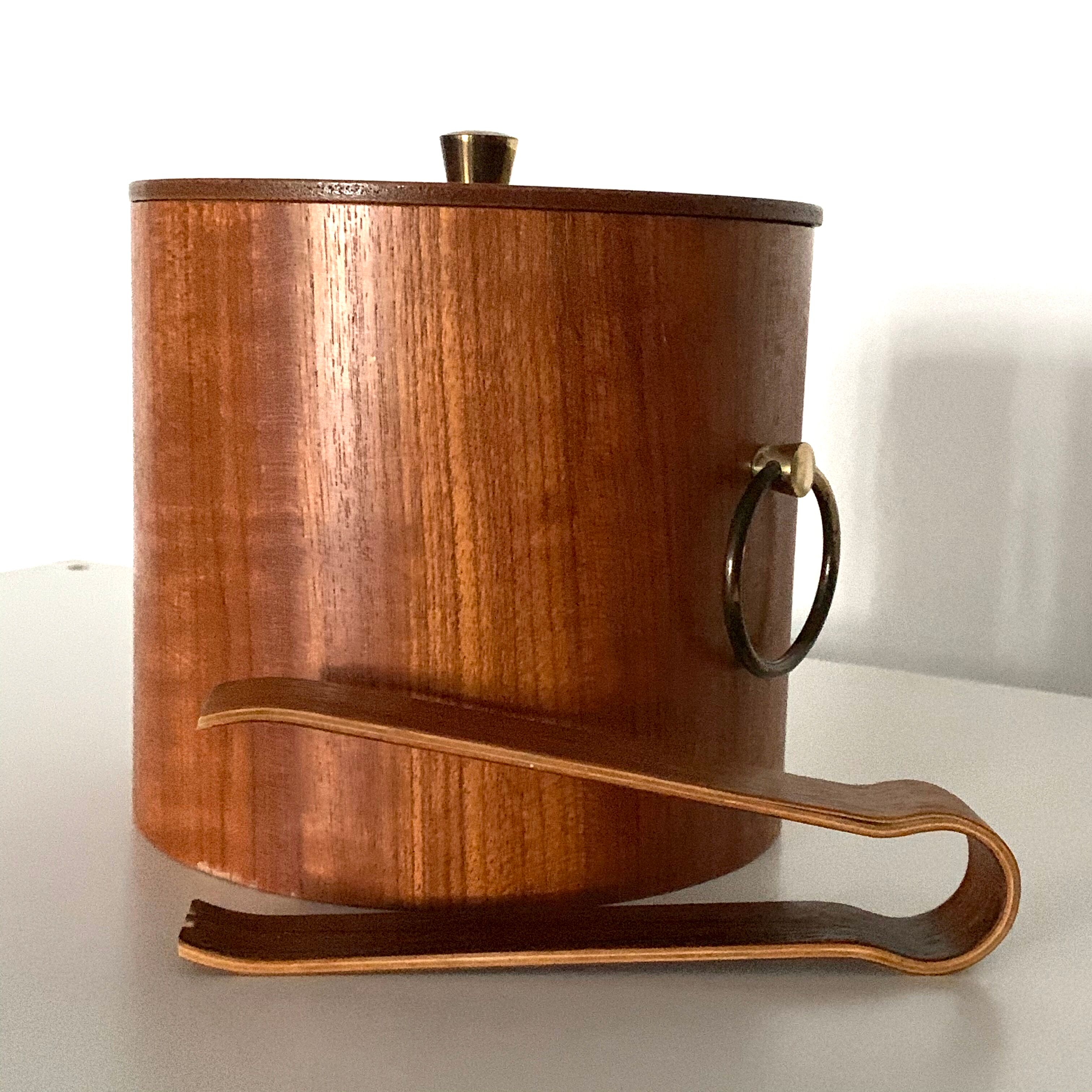 Vintage Scandinavian teak ice bucket - ice cube pinch