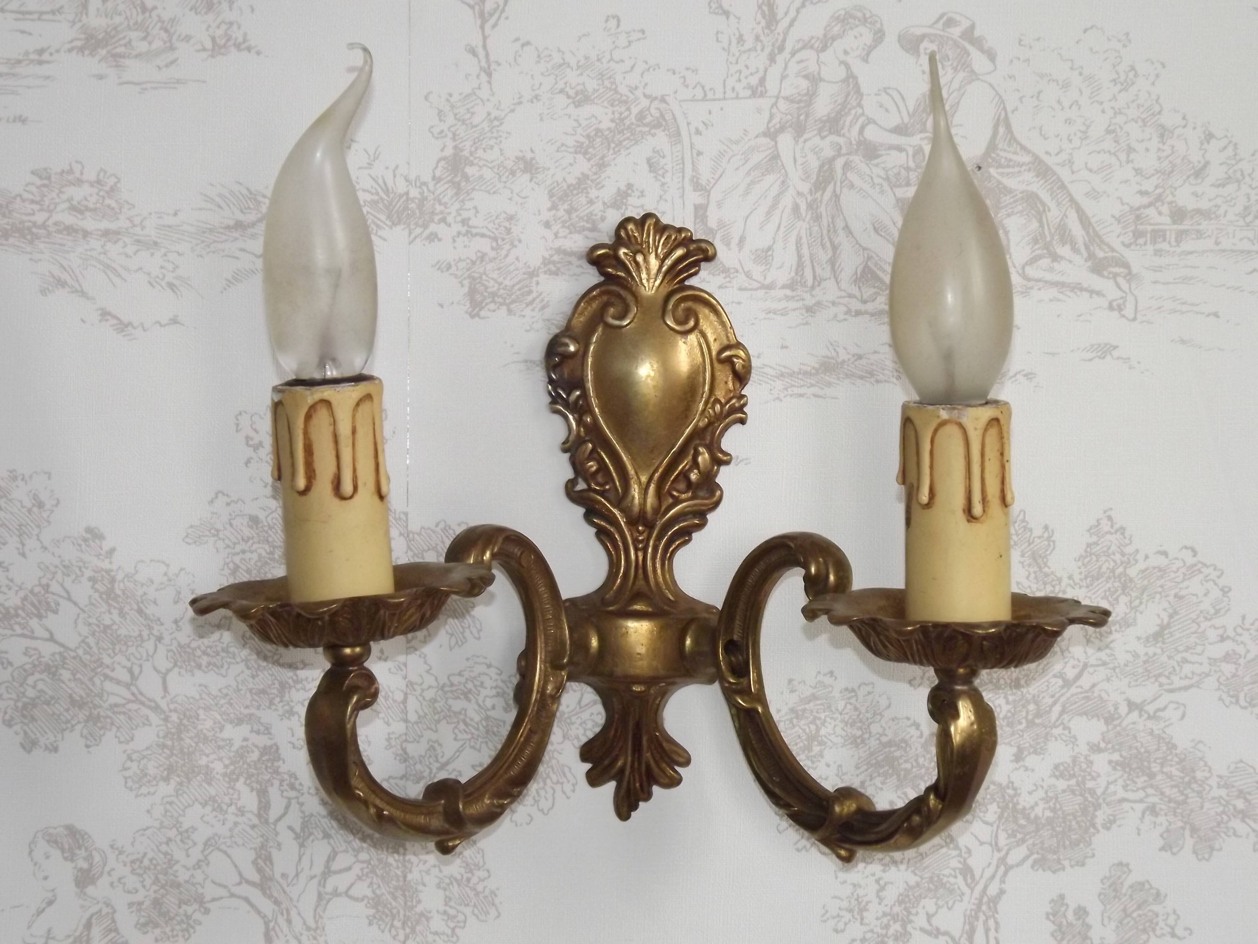 Vintage French Traditional Style Bronze Double Wall Light 5351