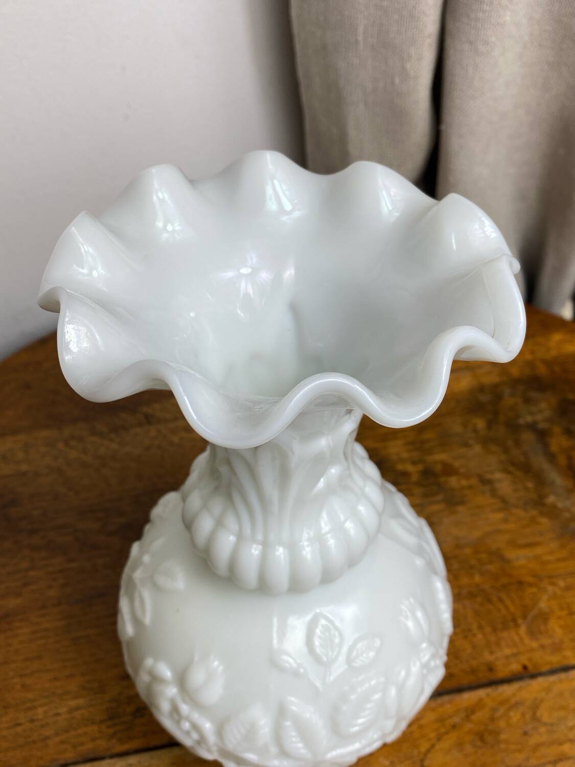 Portieux vase in white opaline