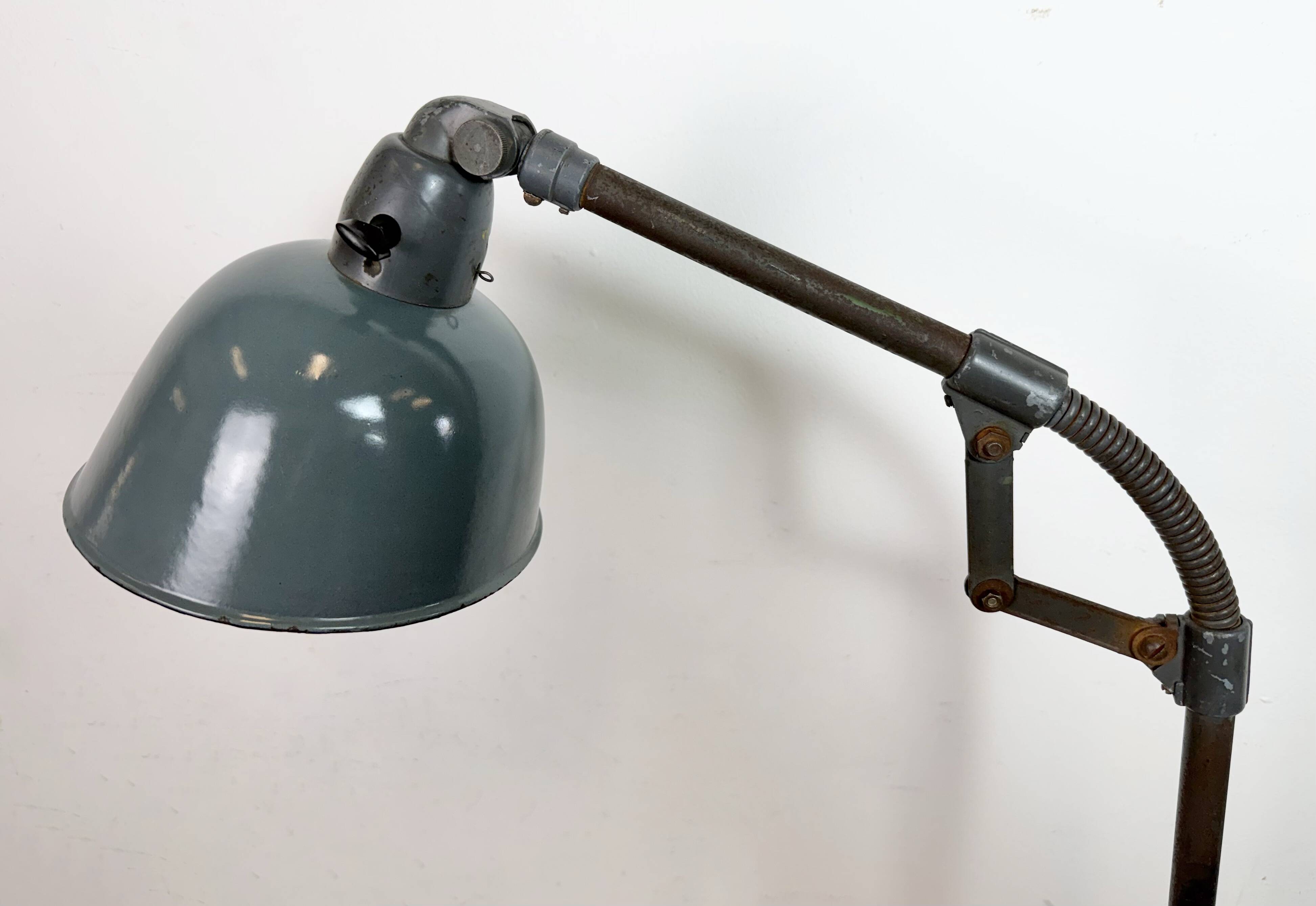 Industrial Grey Enamel Workshop Table Lamp from Siemens, 1950s