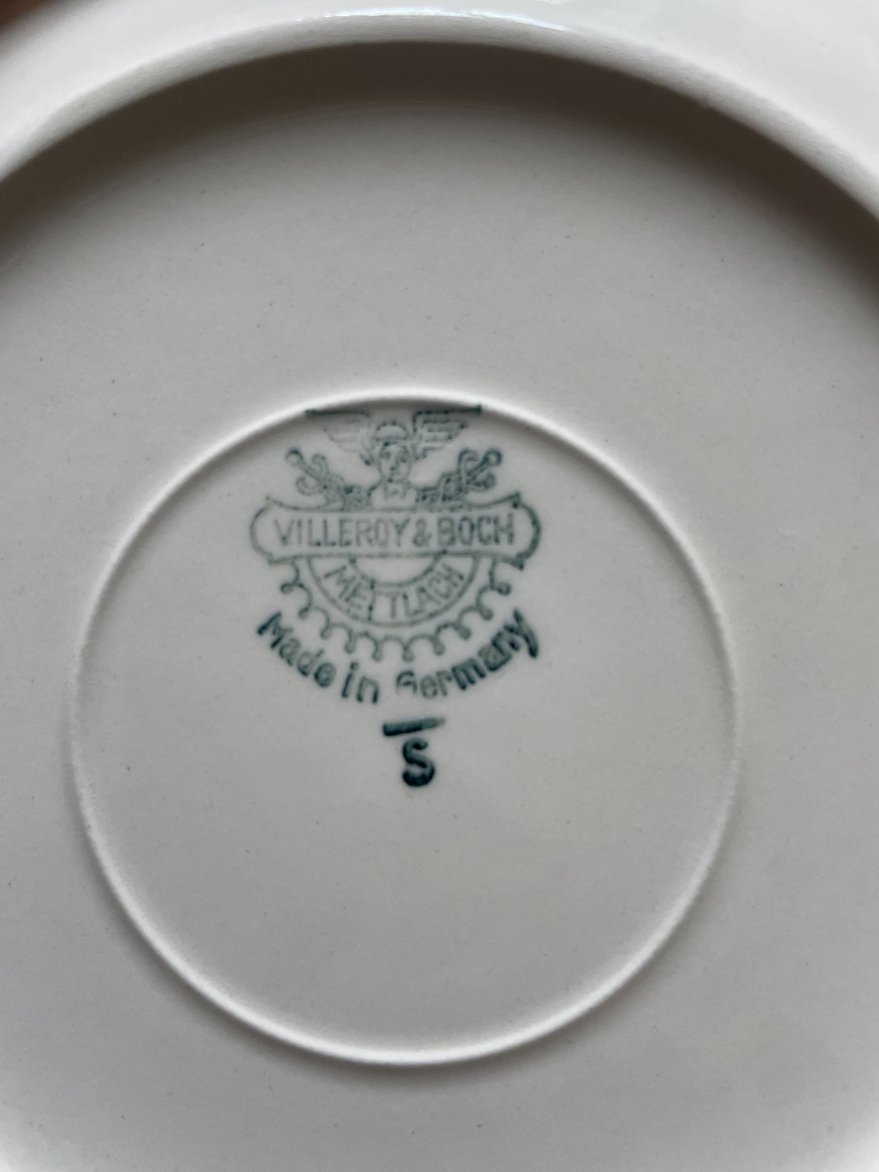 6 vintage Villeroy & Boch dessert plates 250905