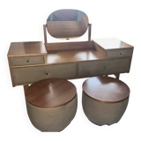 Regy Vanity and chair /coiffeuse avec fauteuils