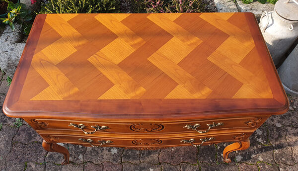 Commode sauteuse esprit Louis XV 2 tiroirs merisier, années 60