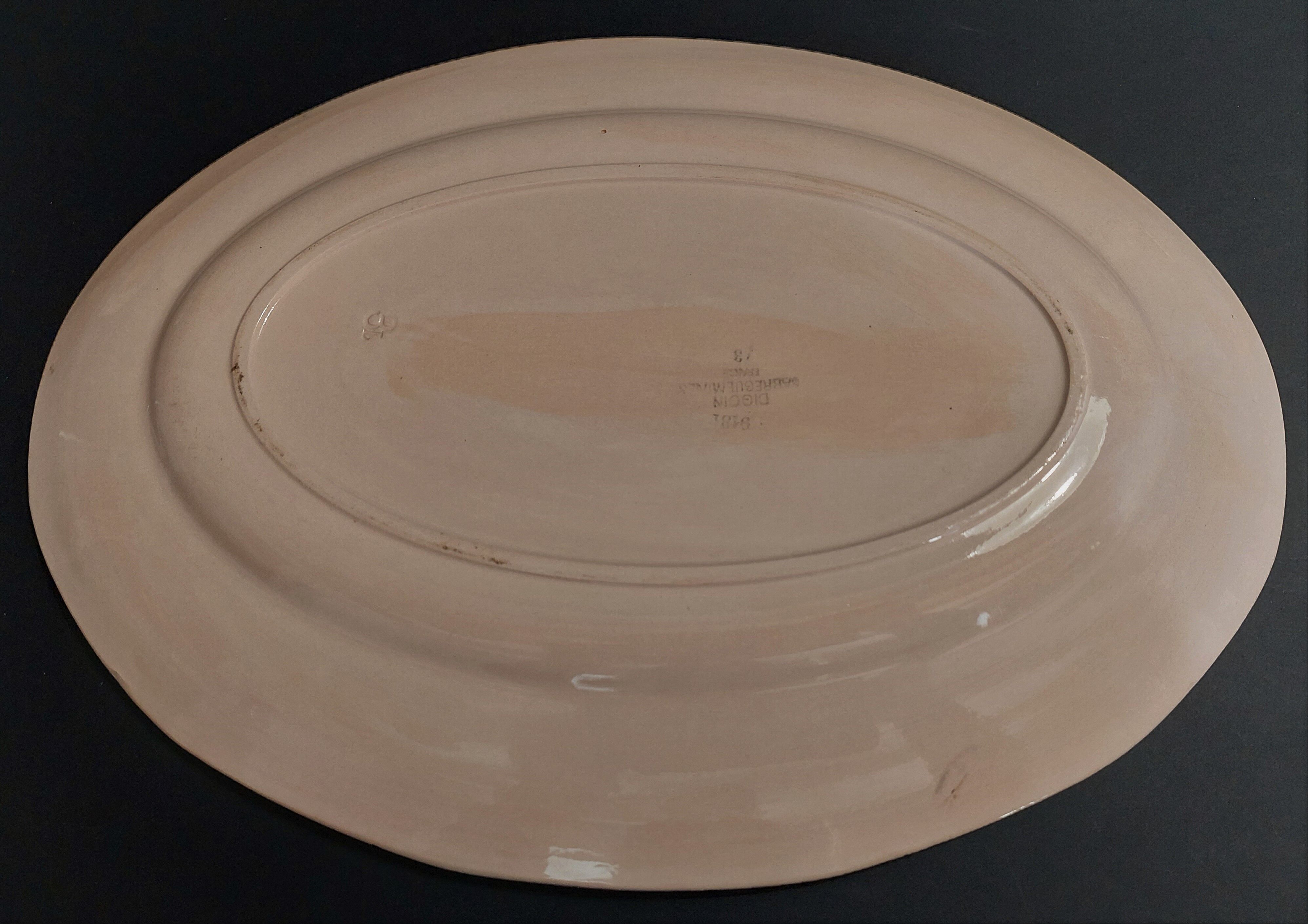 Oval dish Digoin Sarreguemines early twentieth century
