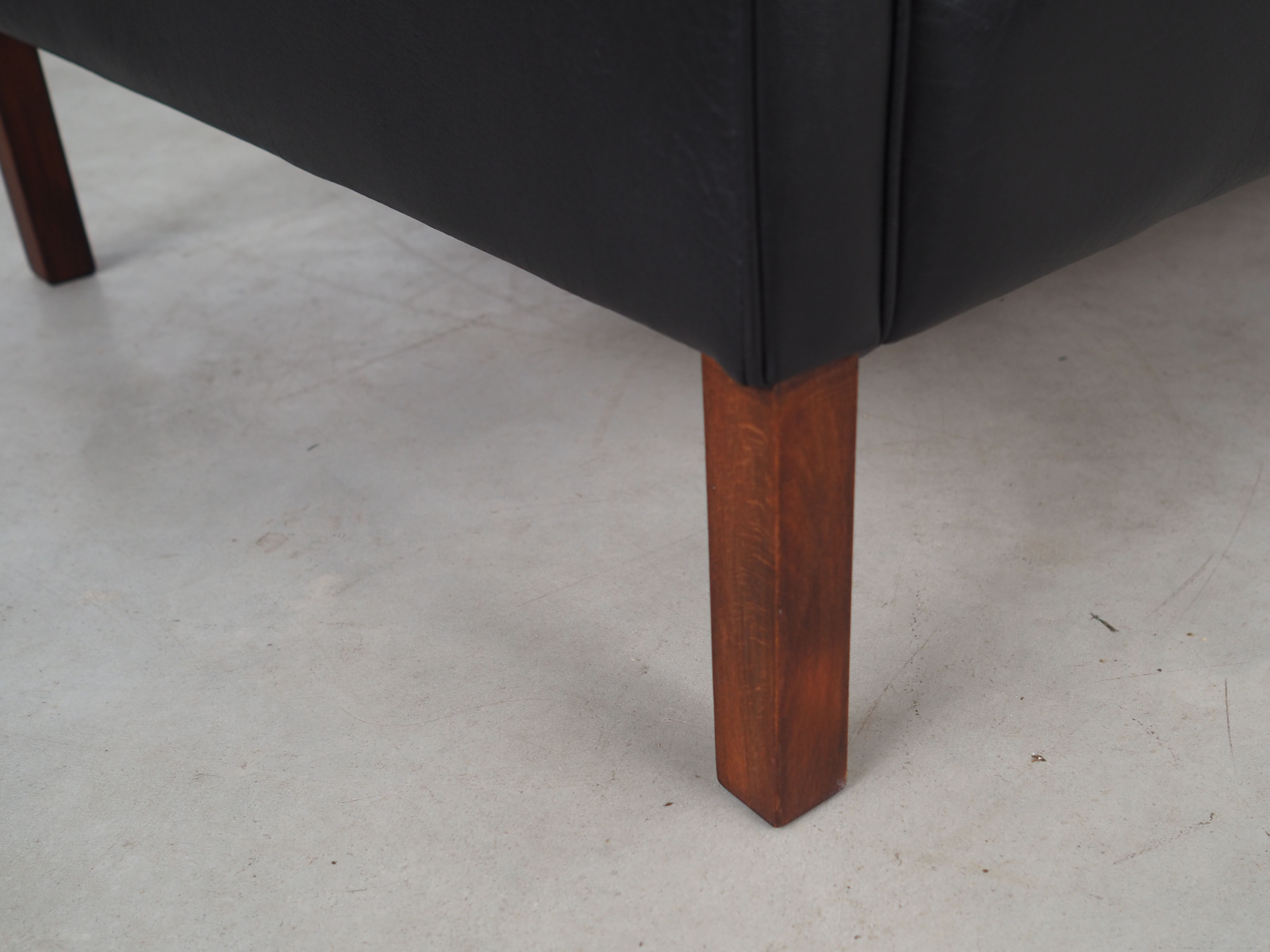 Leather sofa, Danish design, 1960s, manufacturer: Stouby