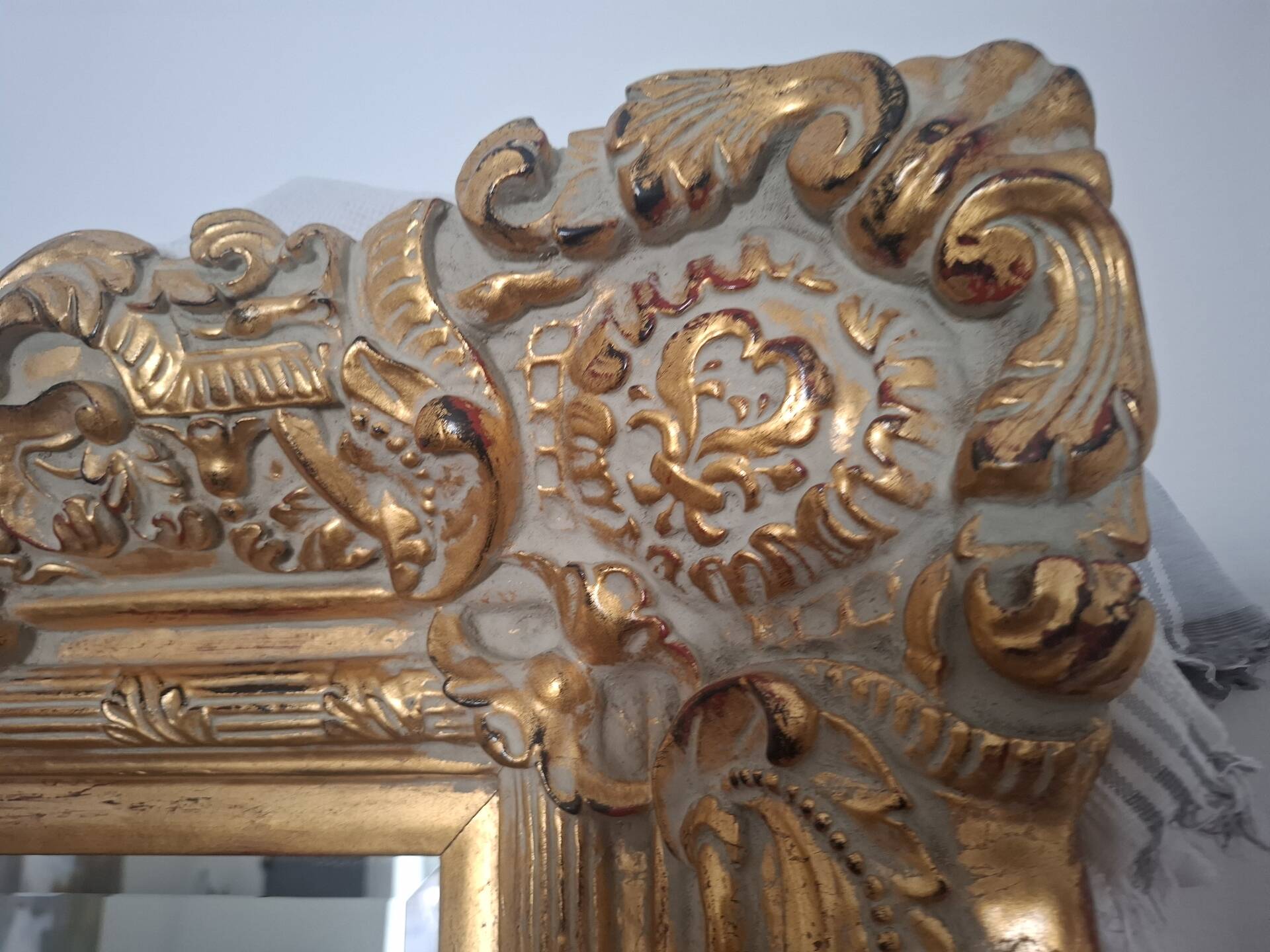 Grand miroir ancien monumental 185x145 bois doré glace biseautée style