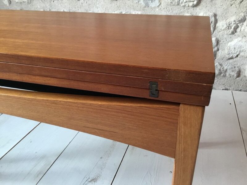 Liftable coffee table