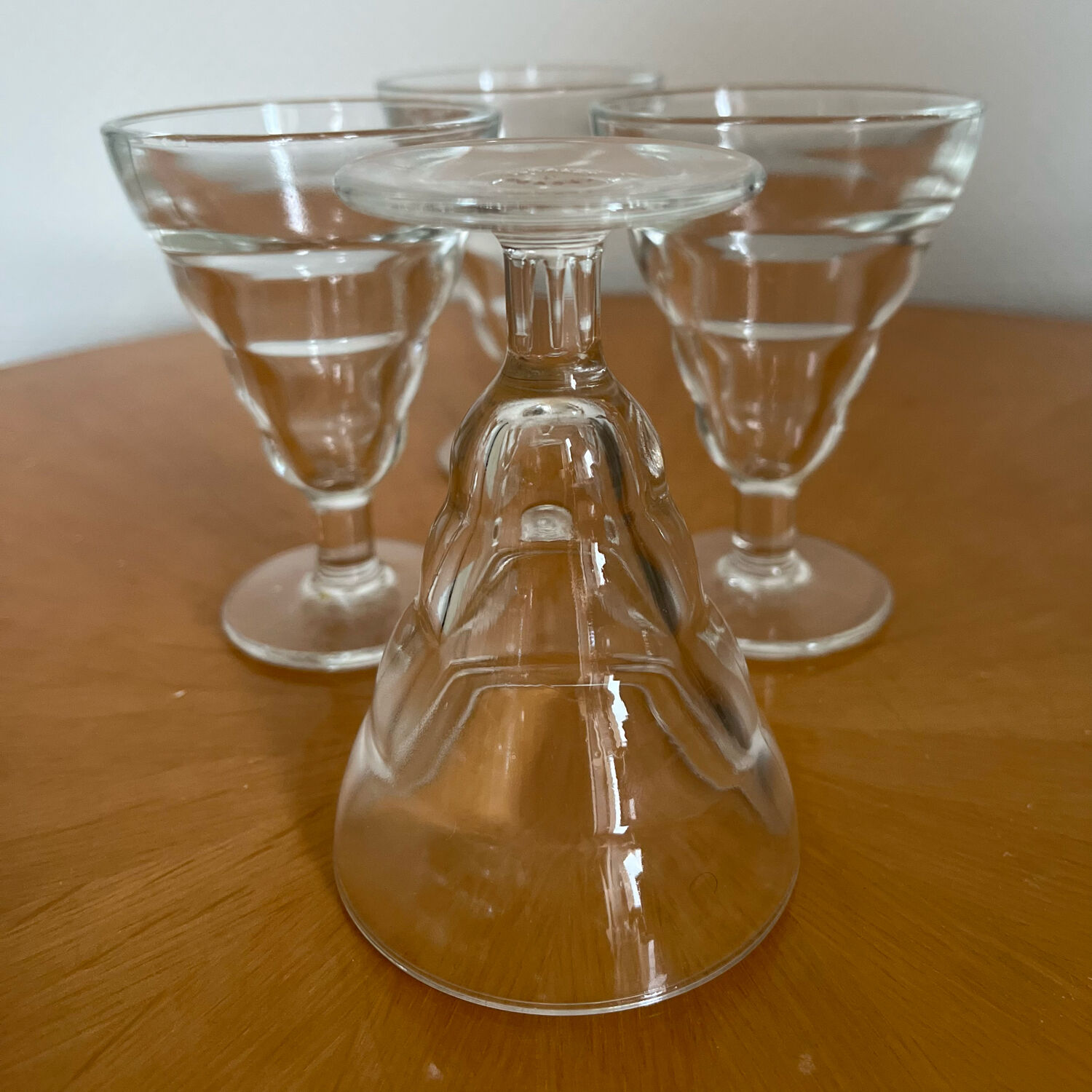 Verres à pieds de bistrot Duralex vintage