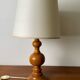 Lampe en bois vintage