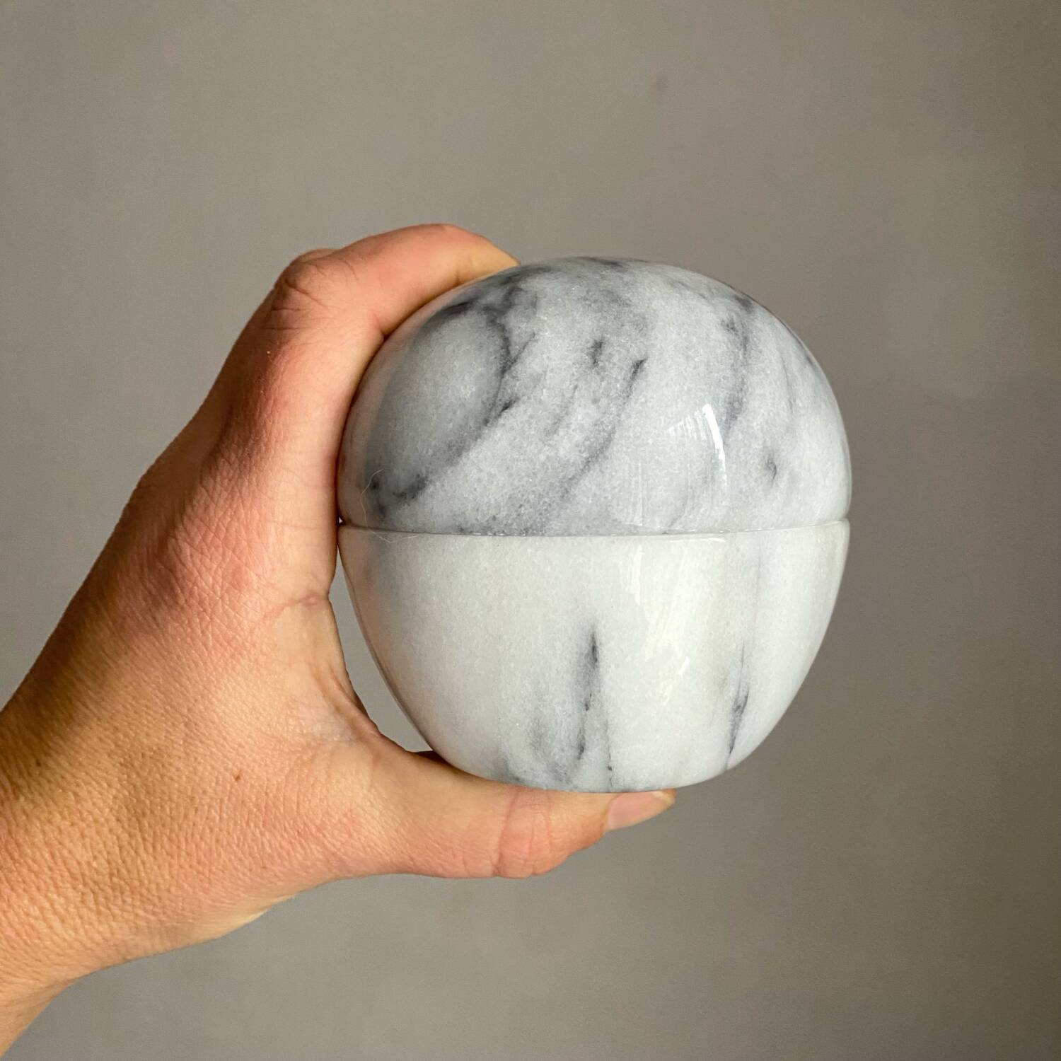 Marble ball ashtray