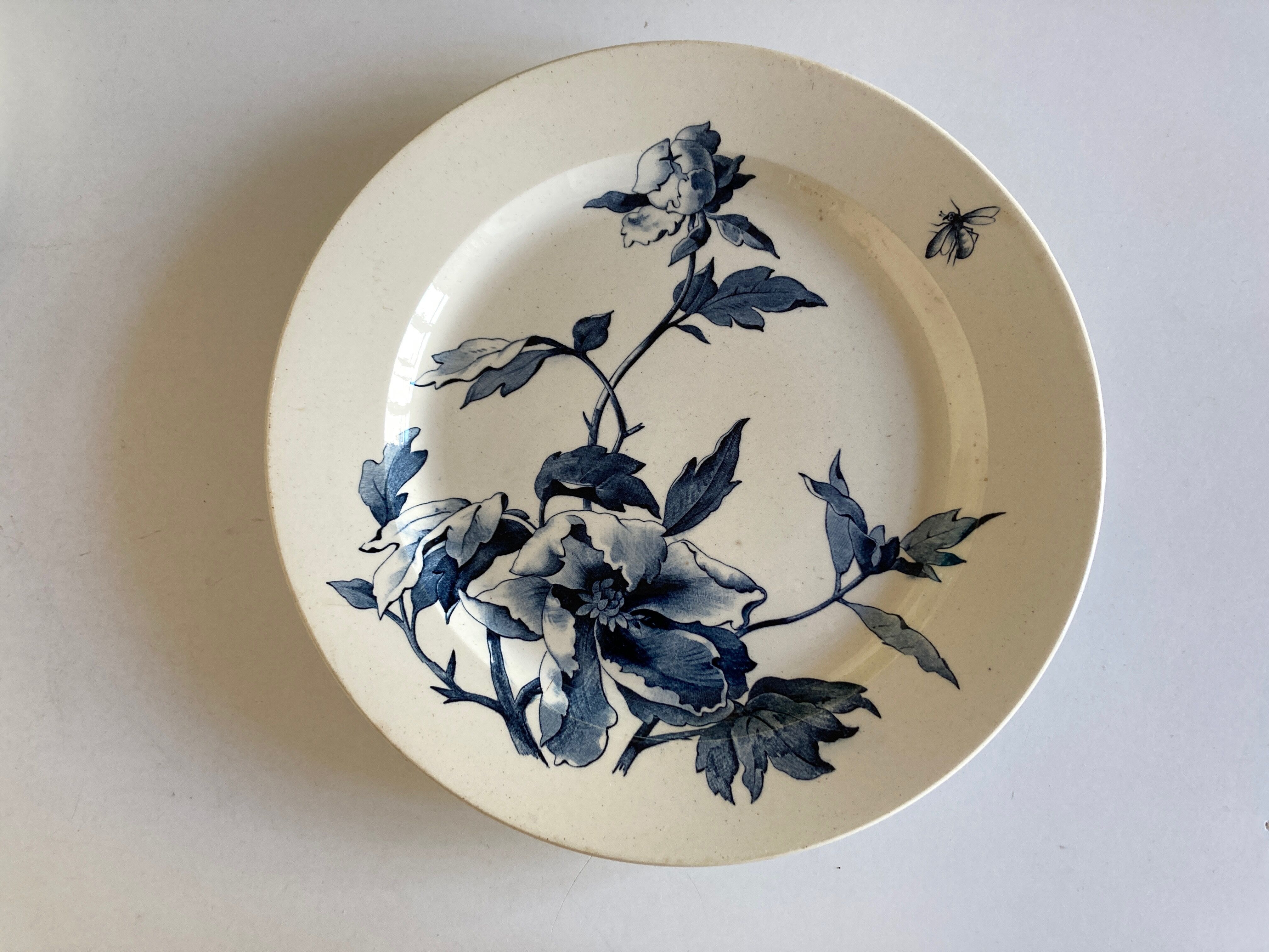 Dish poppies in faience of Gien 19th decoration Summer