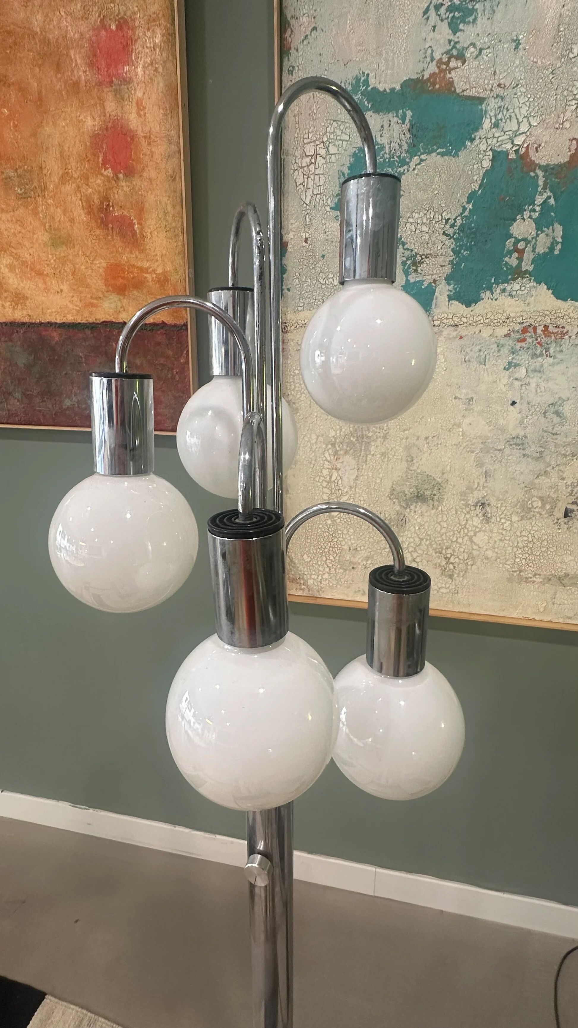 Waterfall lamp post