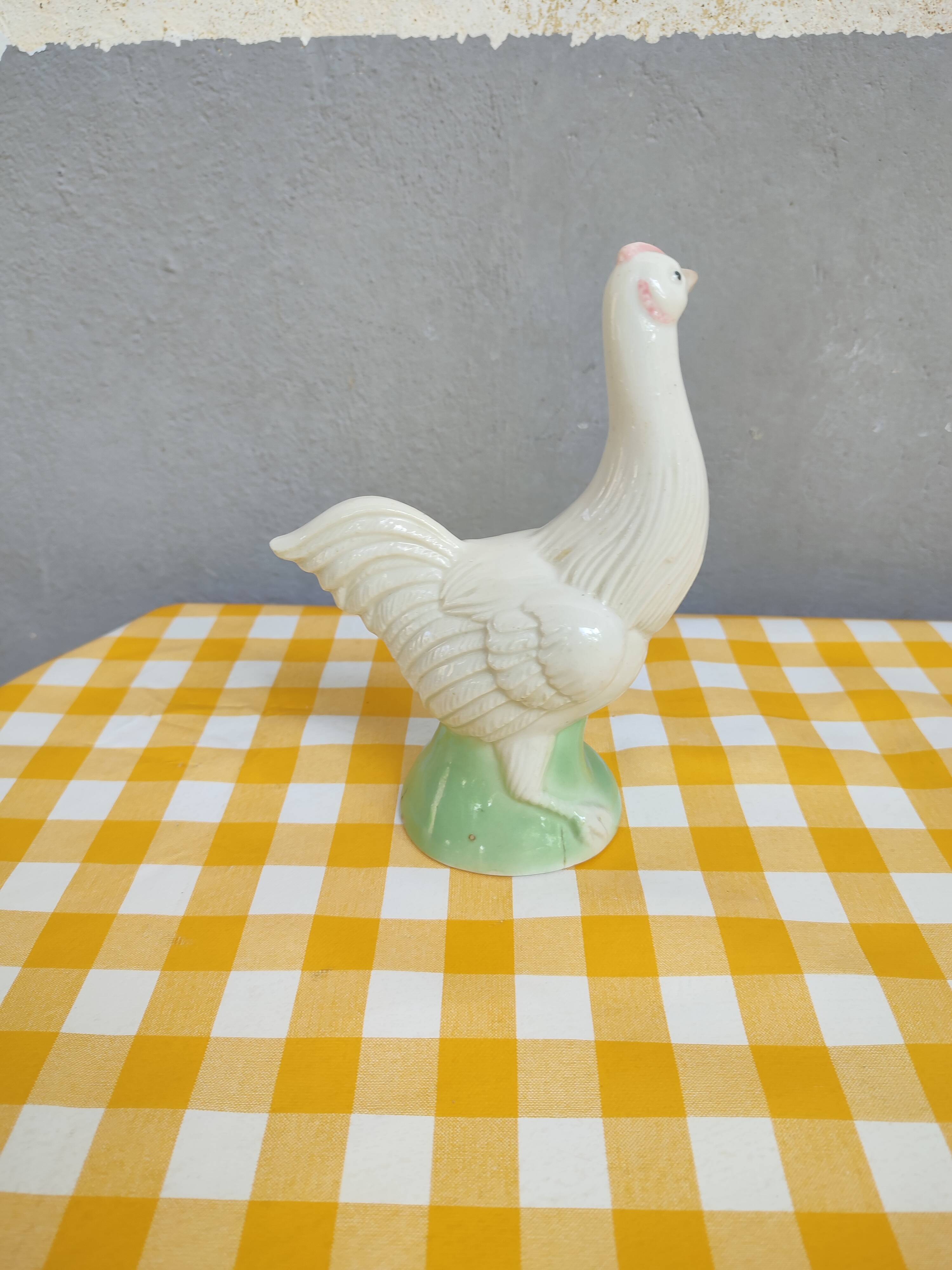 Twentieth polychrome earthenware hen