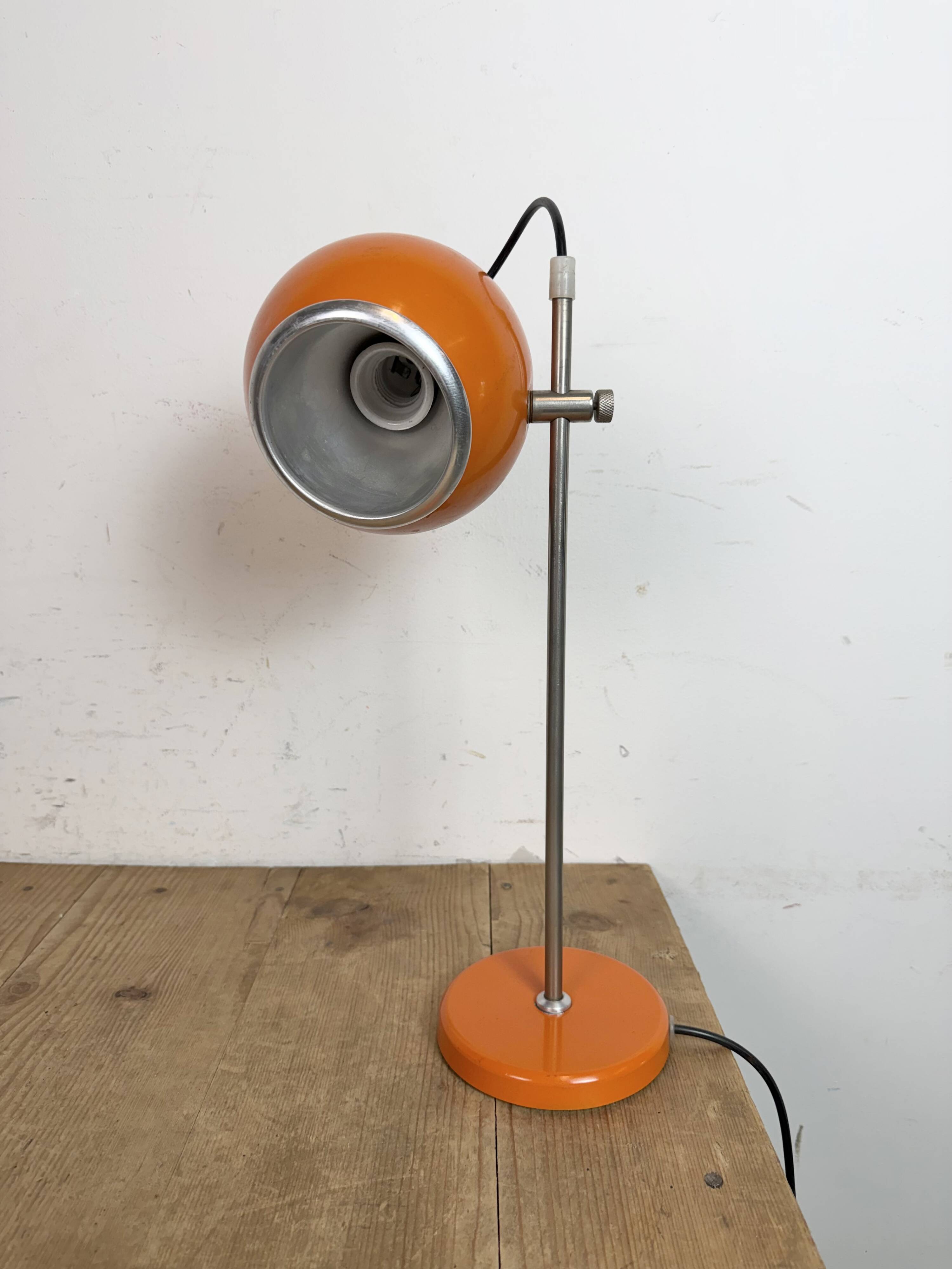 Lampe de table hongroise orange vintage d'Elektrofem, années 1970