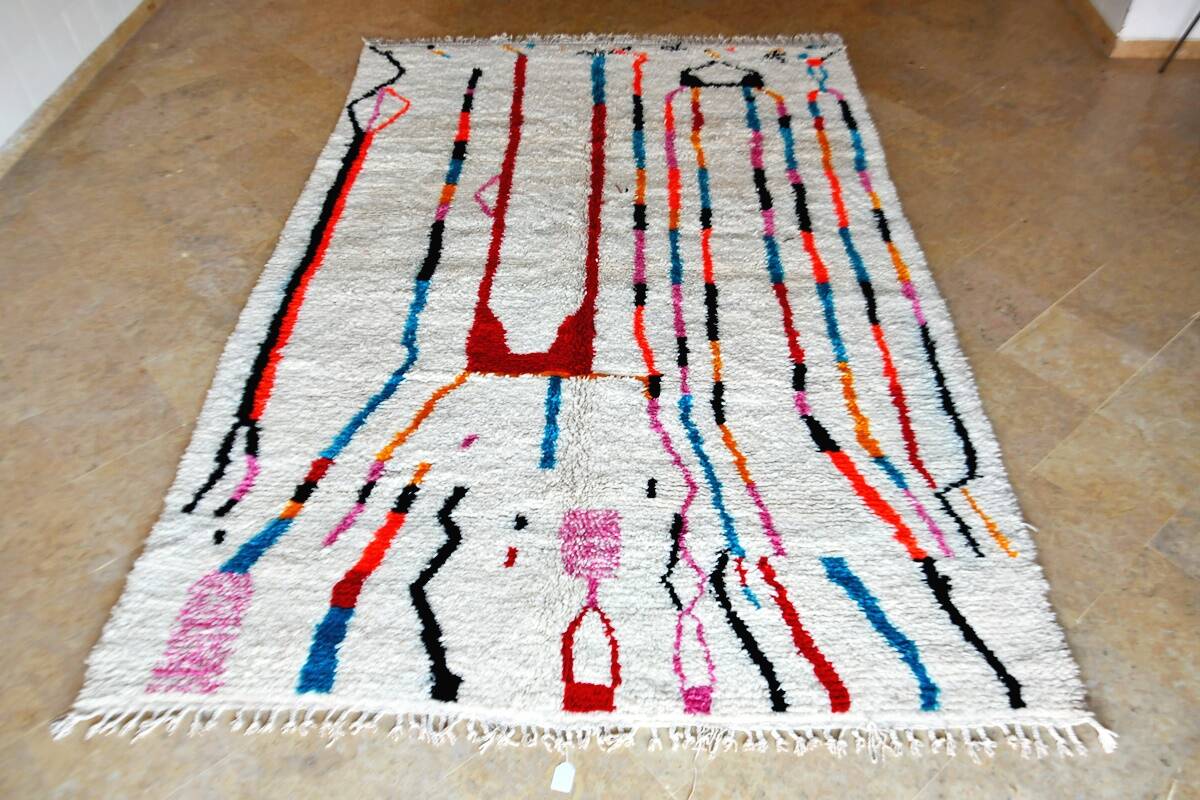 Azilal Moroccan Berber rug 297 x 196 cm