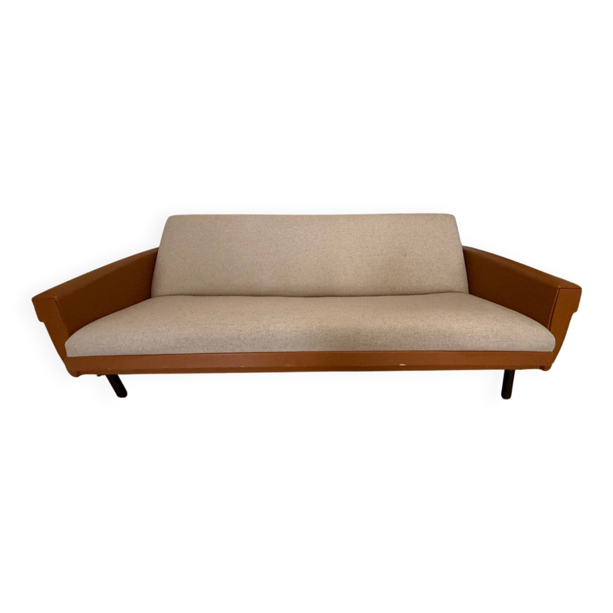 Convertible sofa design
