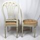 Paire de chaises en bois laqué blanc de style Louis XVI, XXe